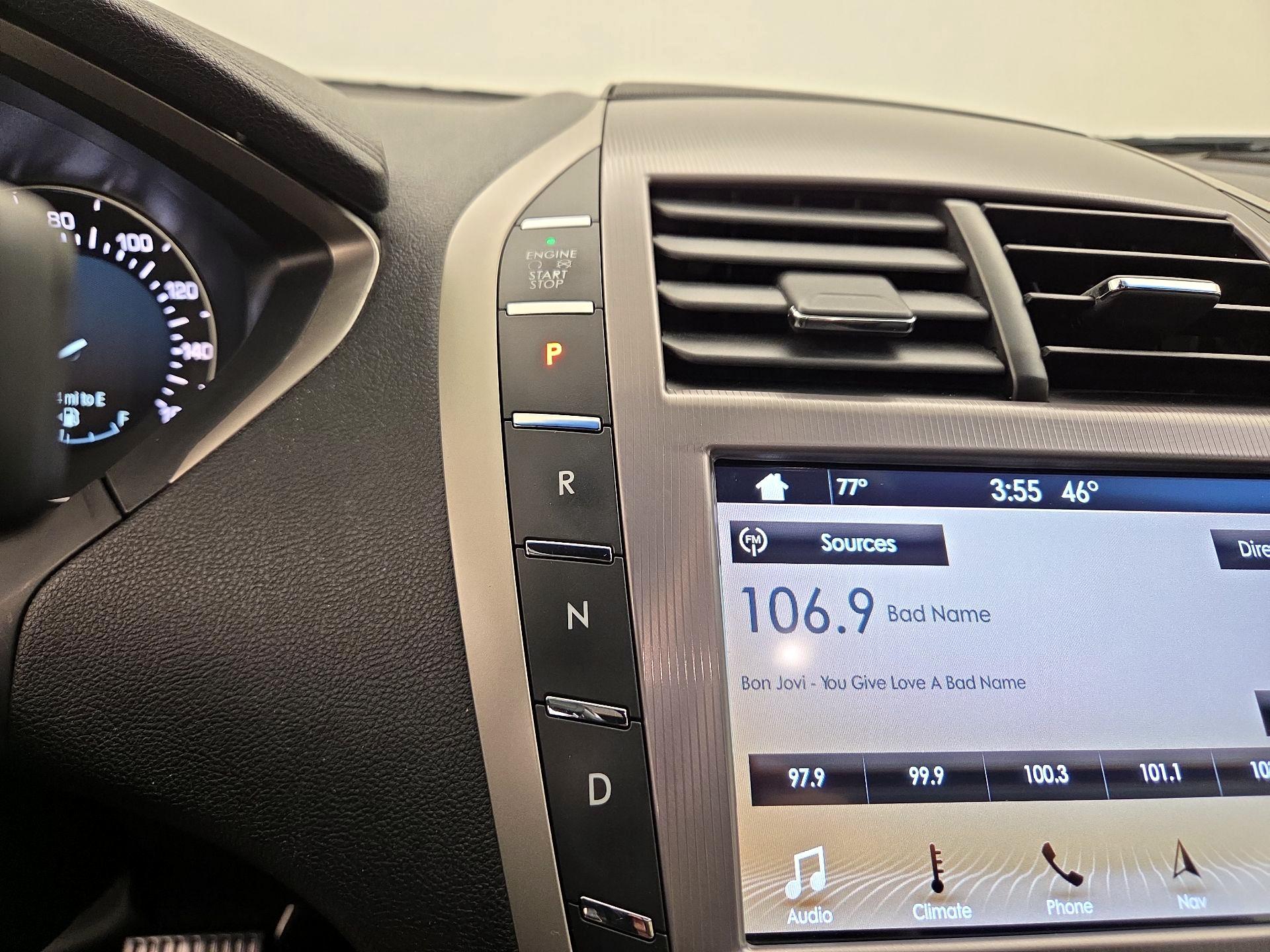 Thumbnail: 2017 Lincoln MKZ - 18