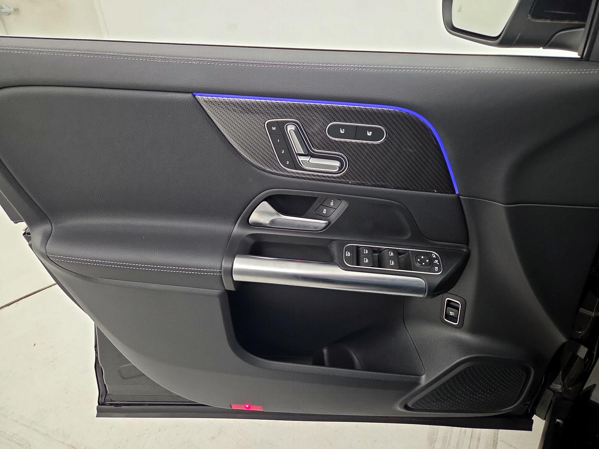 Thumbnail: 2023 Mercedes-Benz GLA - 12