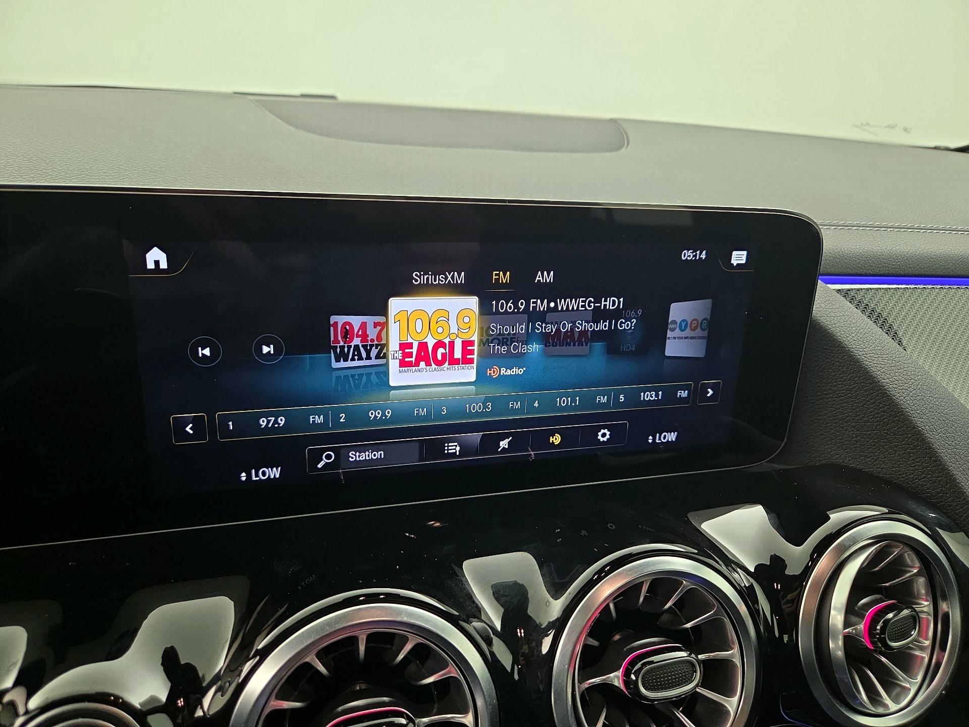 Thumbnail: 2023 Mercedes-Benz GLA - 16