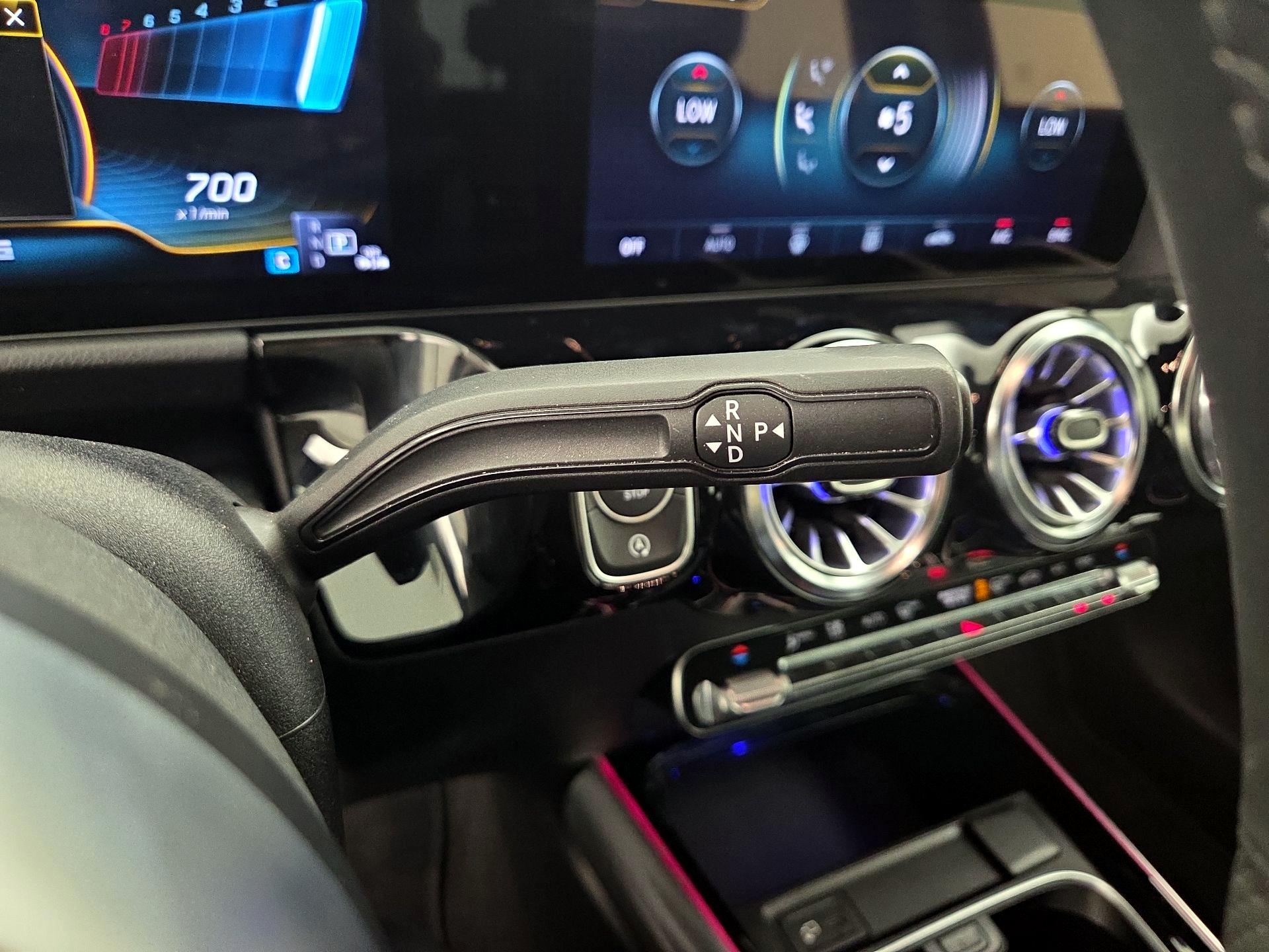 Thumbnail: 2023 Mercedes-Benz GLA - 18