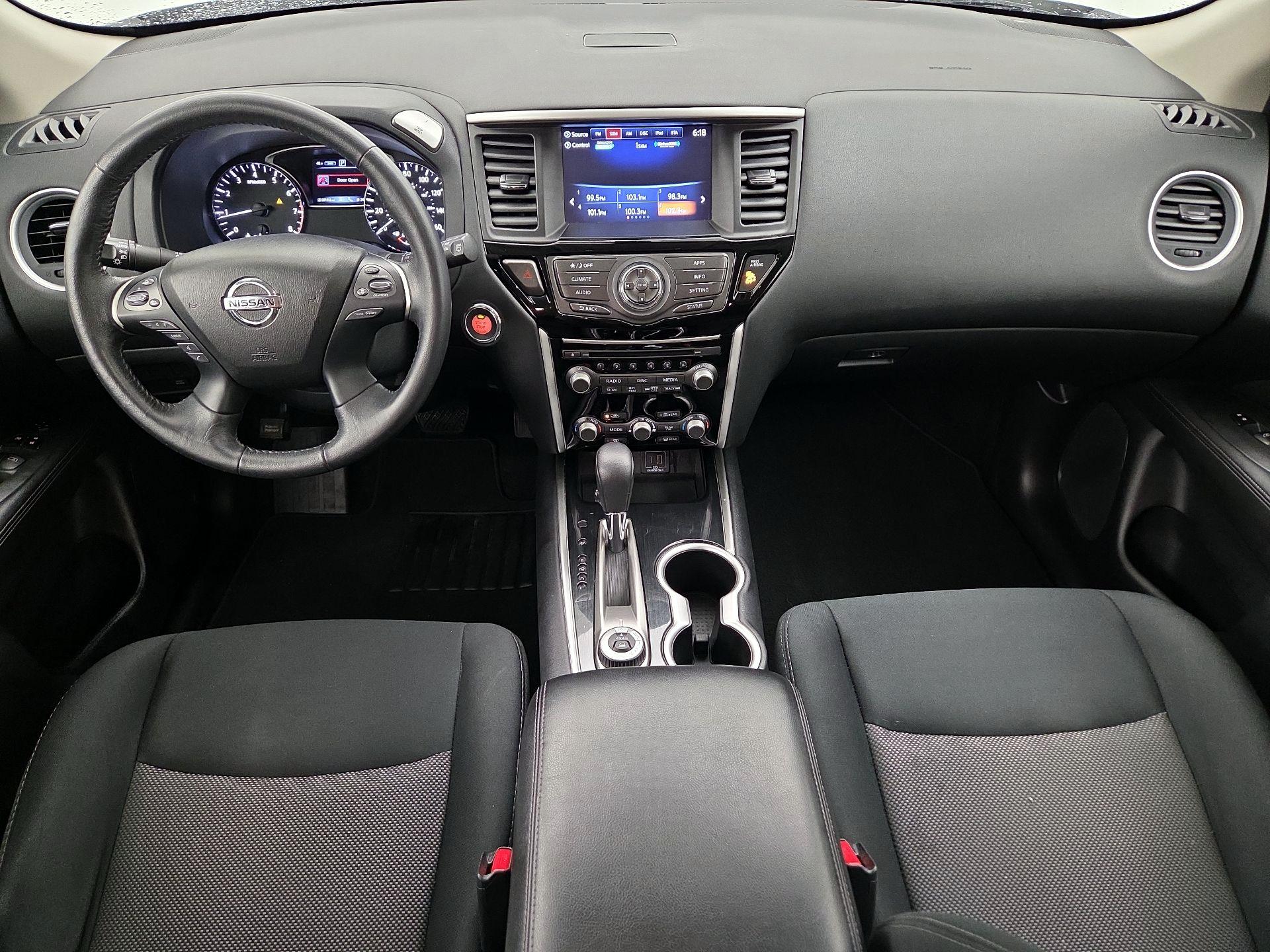 Thumbnail: 2019 Nissan Pathfinder - 9