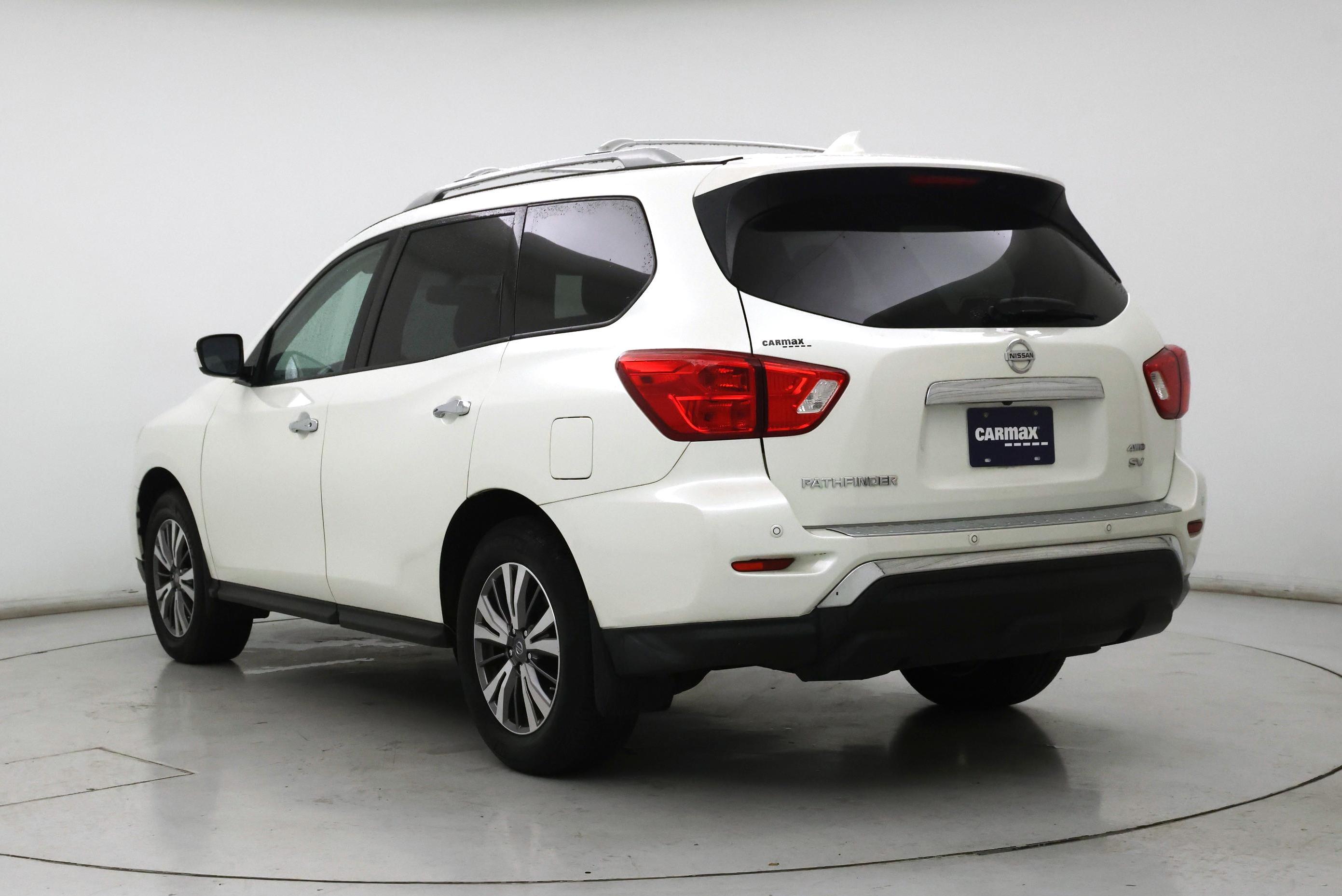 Thumbnail: 2019 Nissan Pathfinder - 2