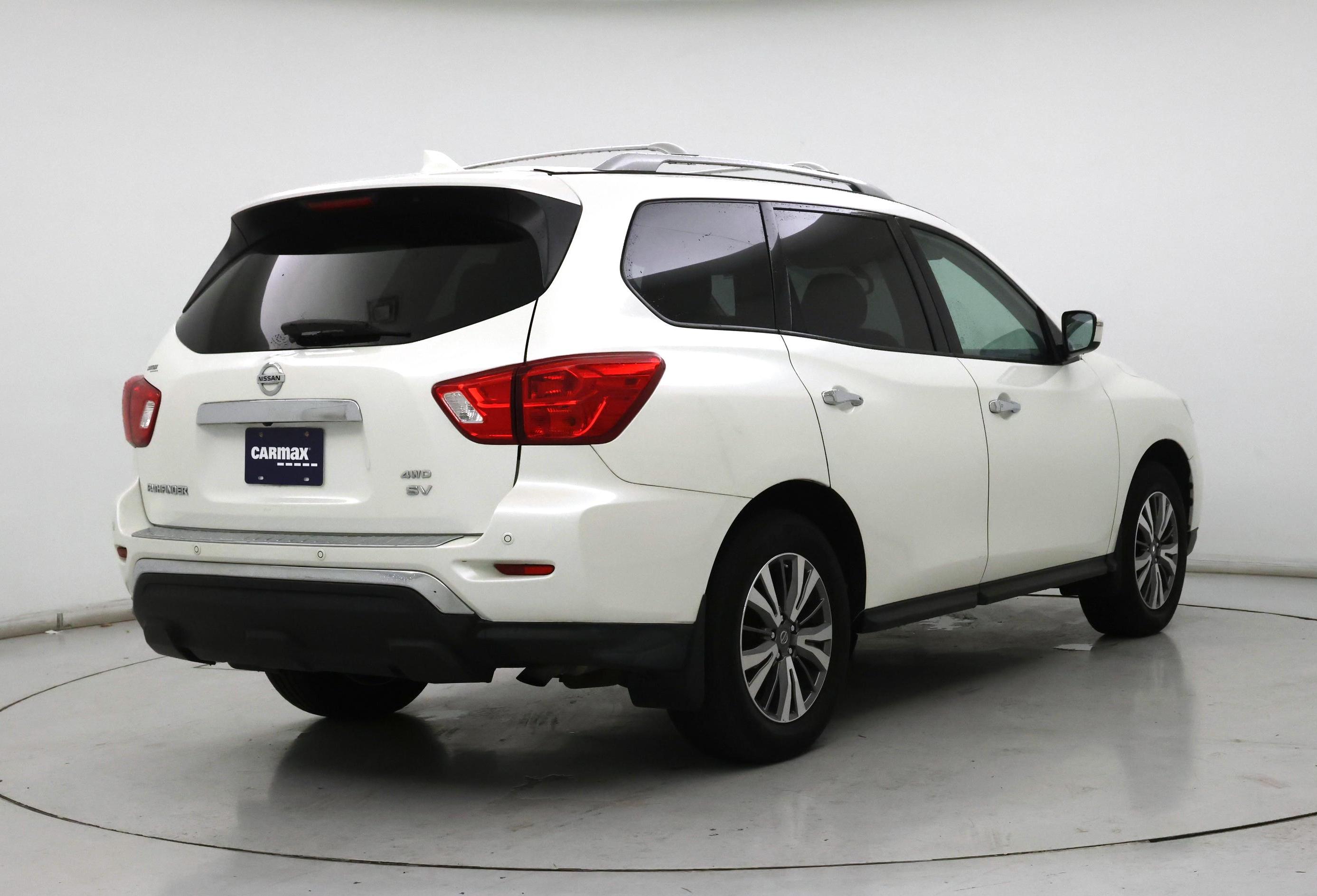 Thumbnail: 2019 Nissan Pathfinder - 8