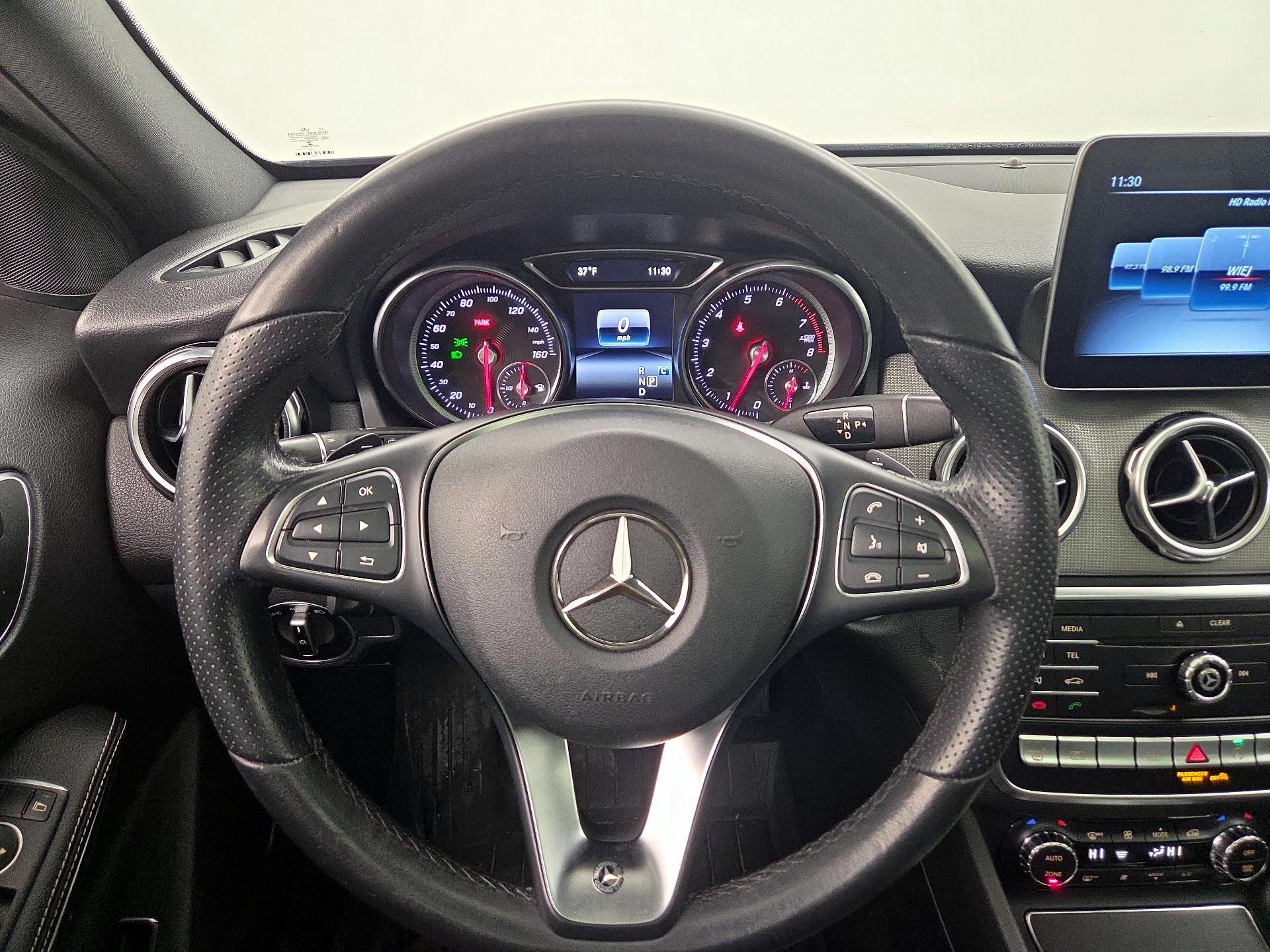 Thumbnail: 2020 Mercedes-Benz GLA - 10