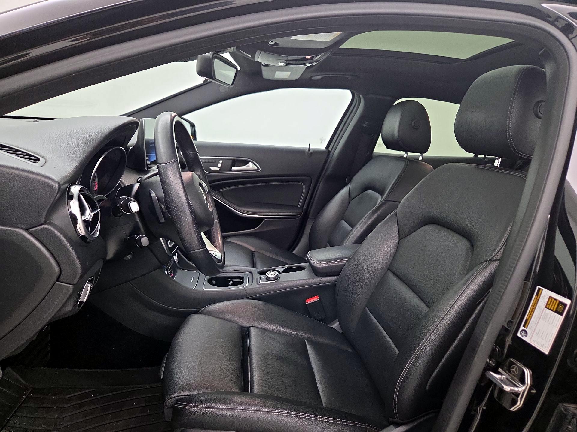 Thumbnail: 2020 Mercedes-Benz GLA - 11