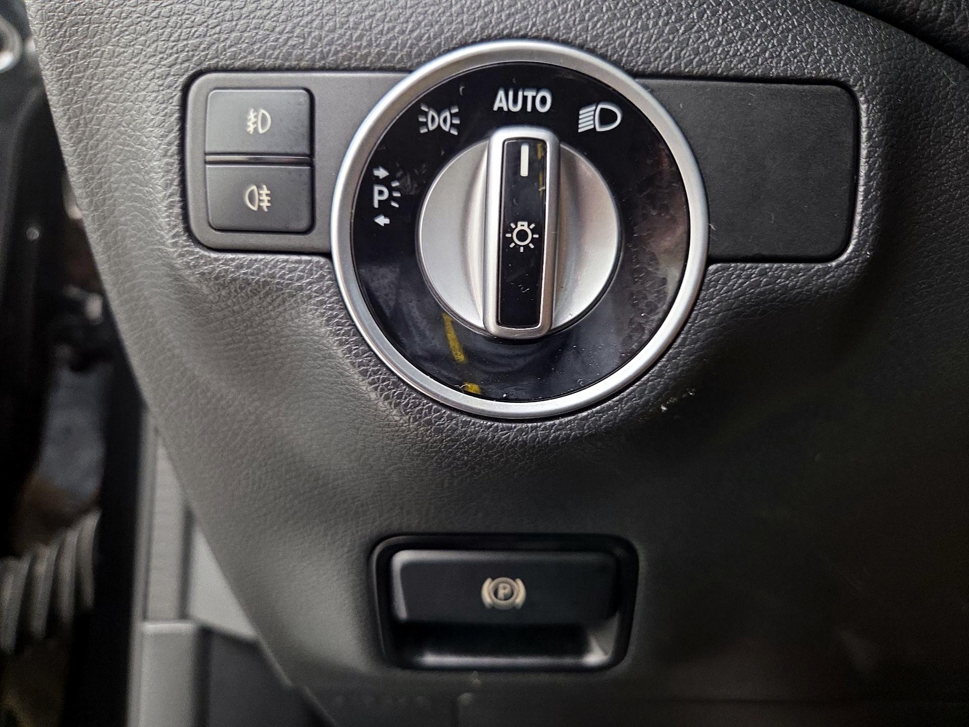 Thumbnail: 2020 Mercedes-Benz GLA - 13