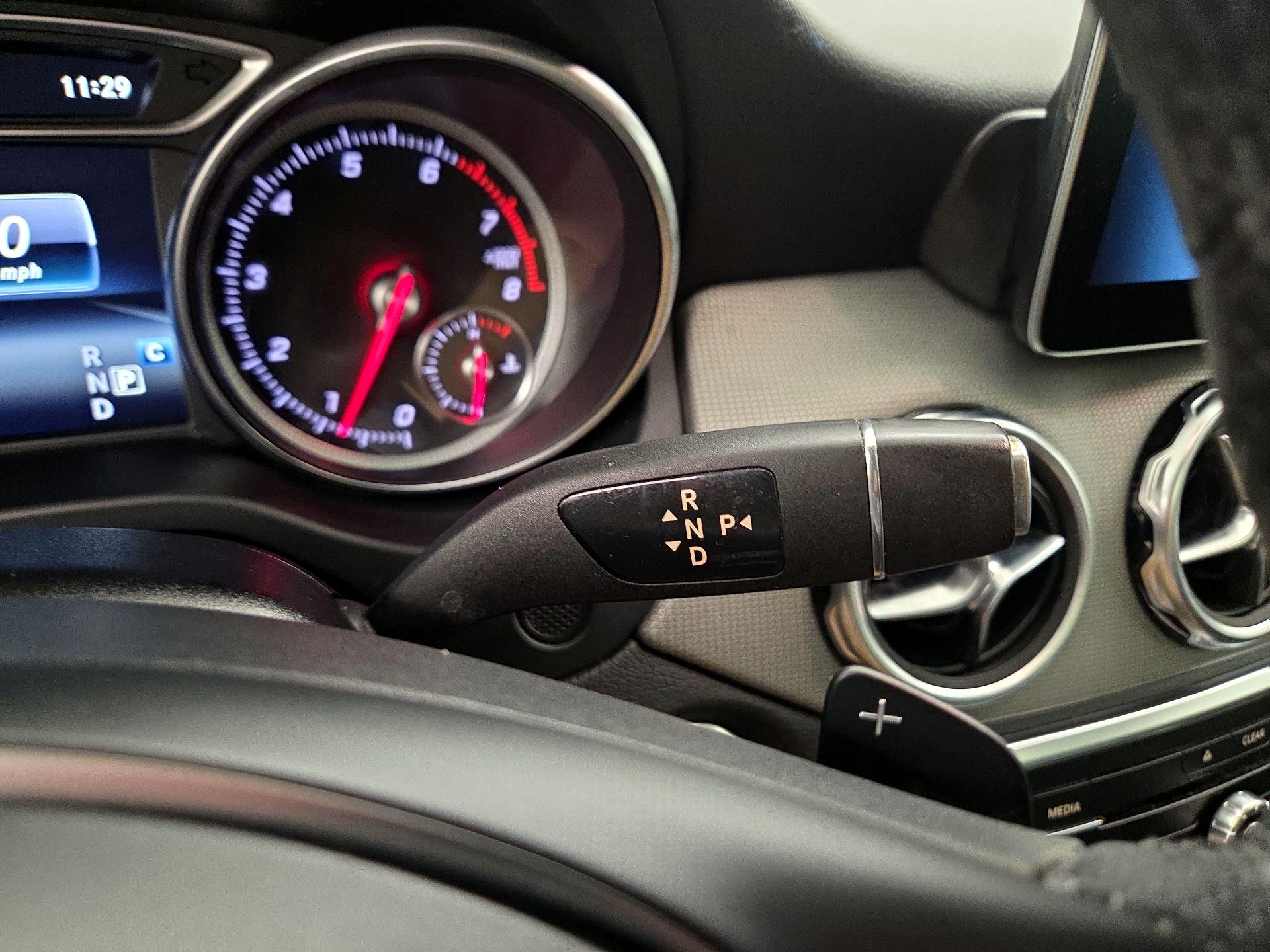 Thumbnail: 2020 Mercedes-Benz GLA - 17