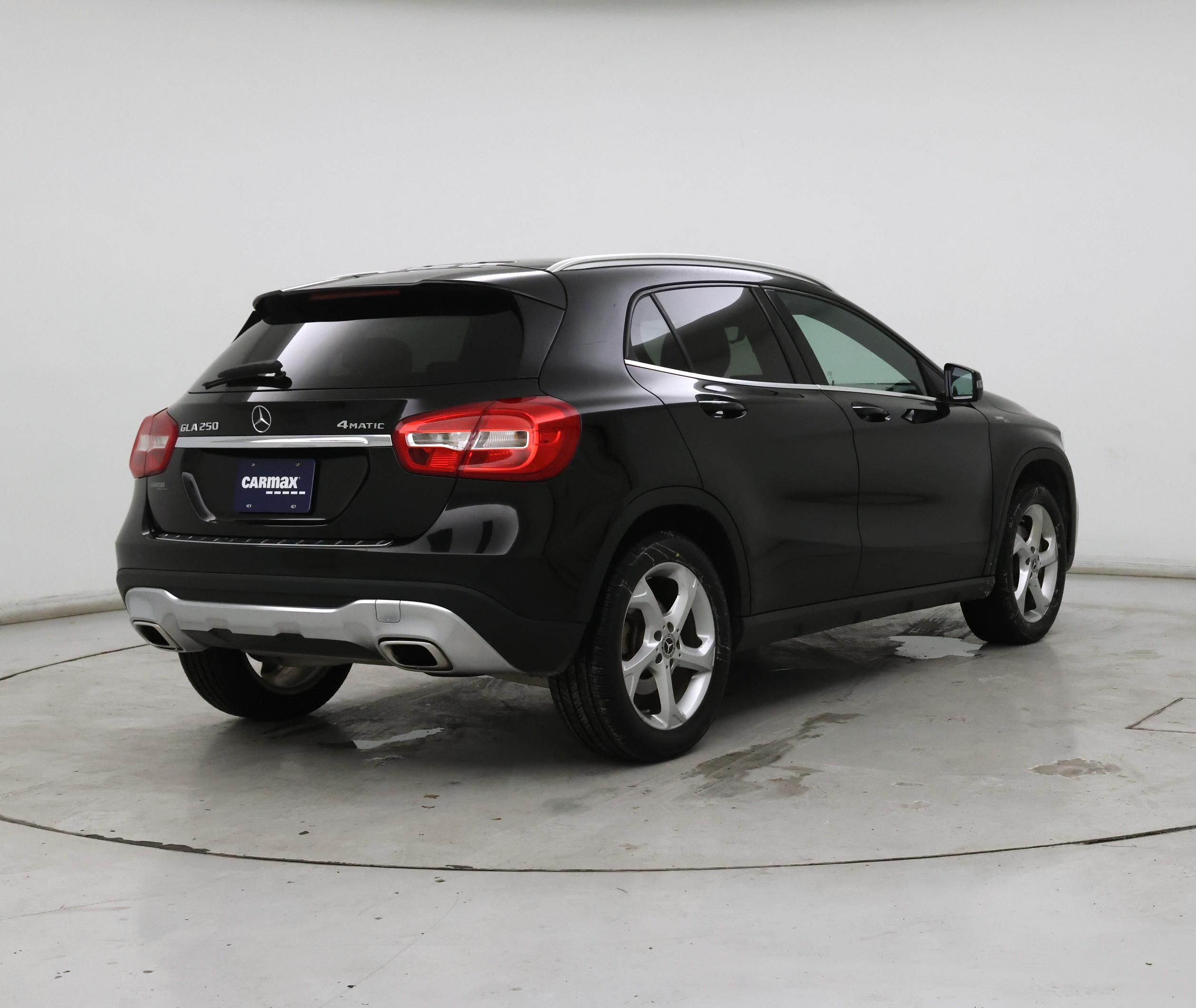 Thumbnail: 2020 Mercedes-Benz GLA - 8