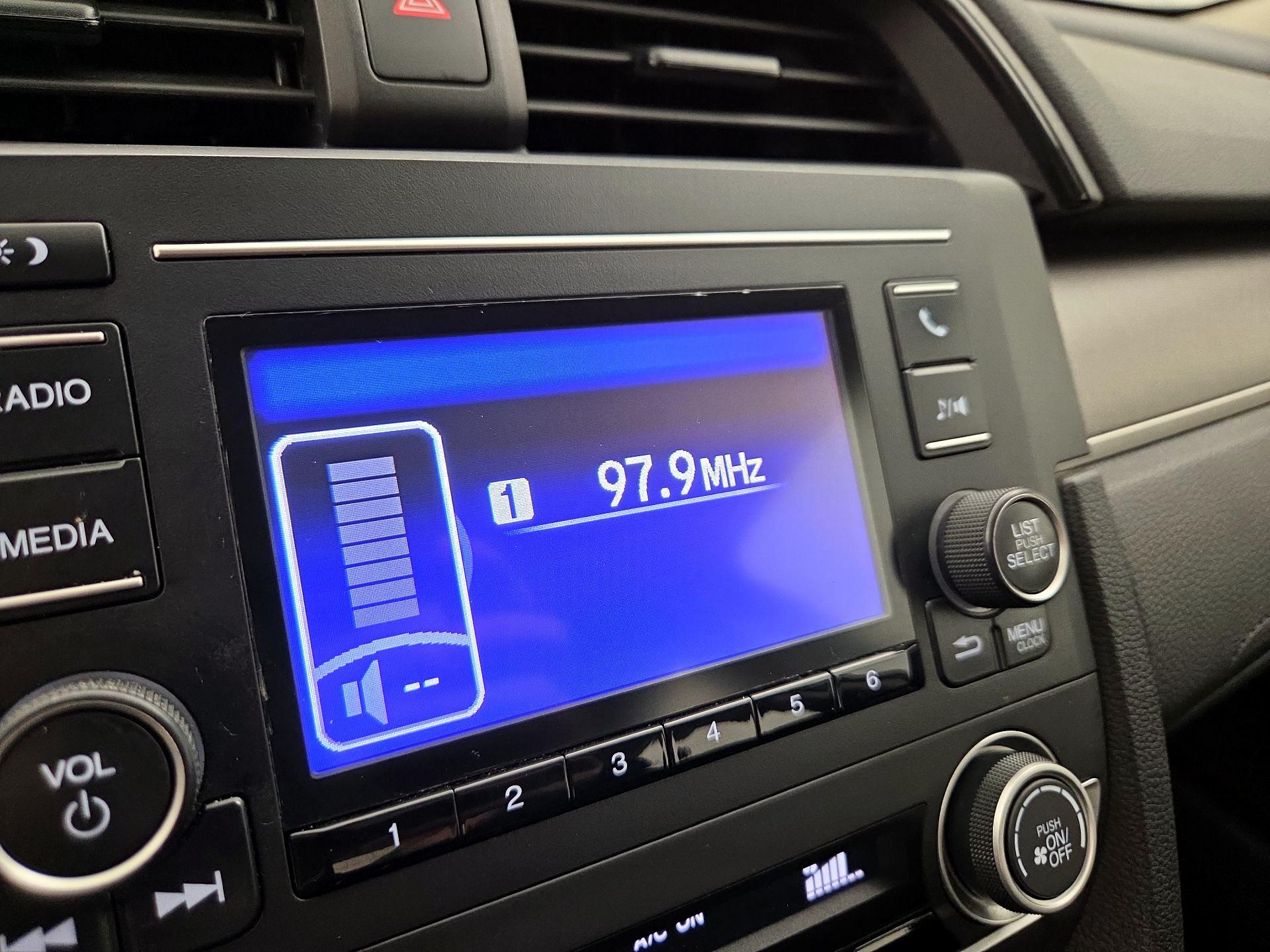 Thumbnail: 2017 Honda Civic - 15