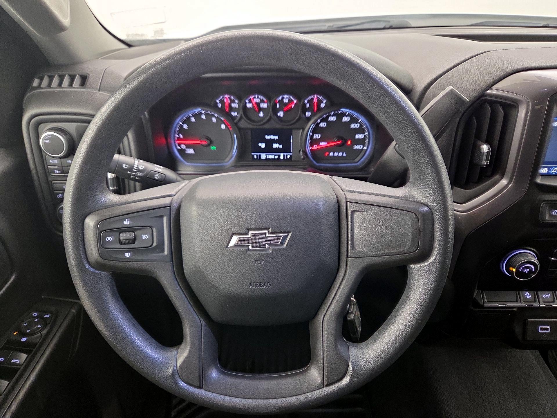 Thumbnail: 2019 Chevrolet Silverado 1500 - 10