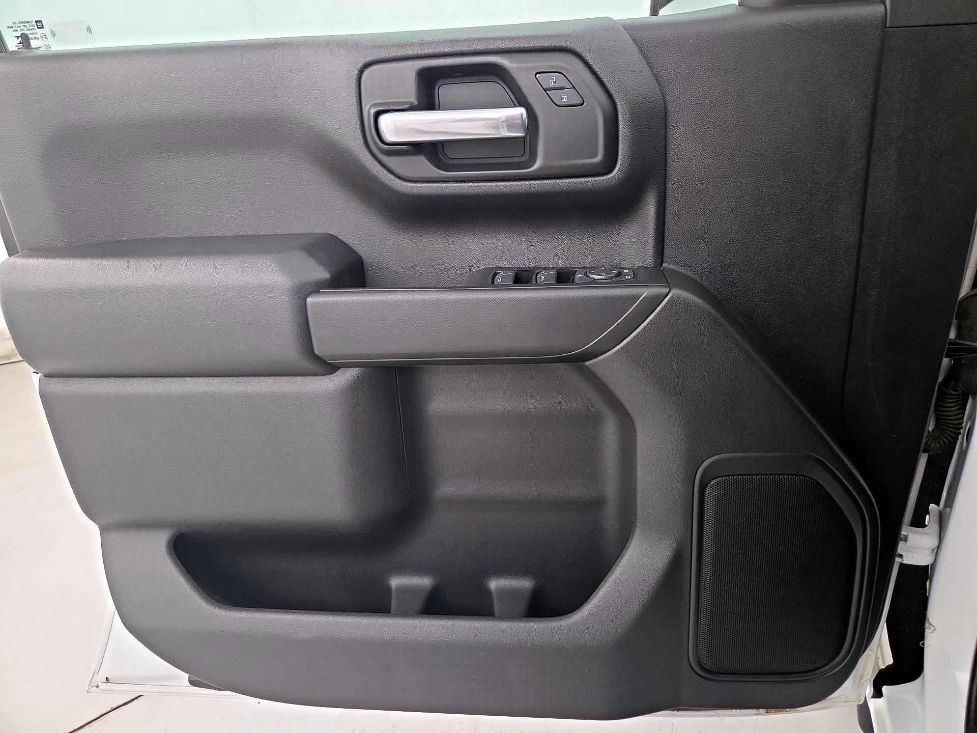 Thumbnail: 2019 Chevrolet Silverado 1500 - 12