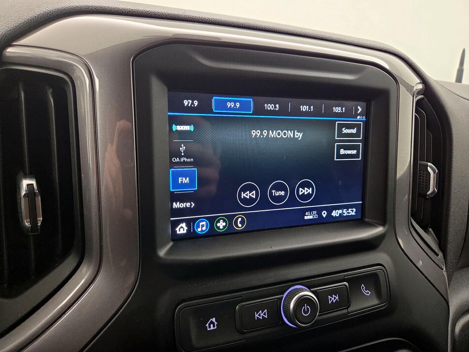 Thumbnail: 2019 Chevrolet Silverado 1500 - 15