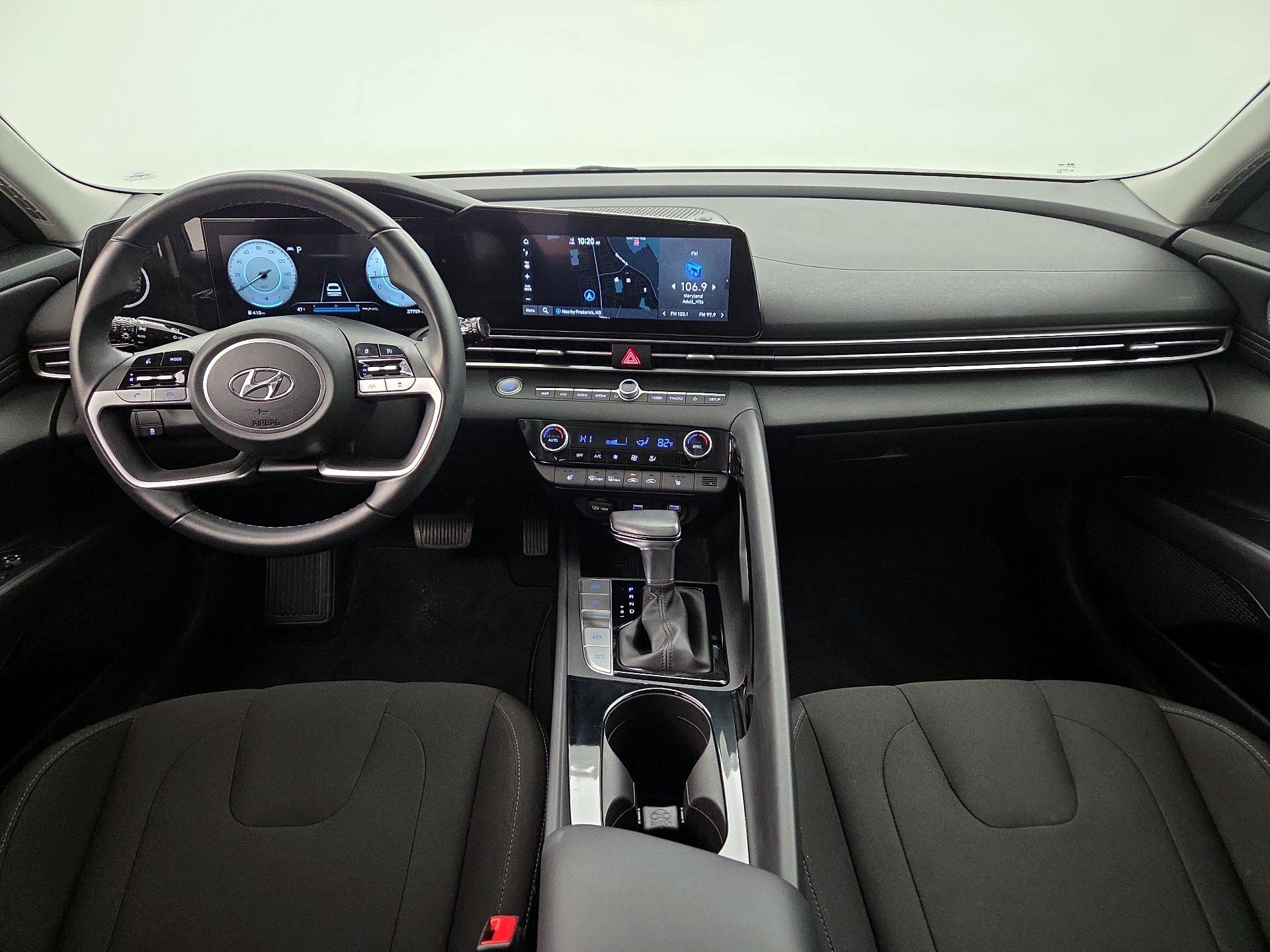 Thumbnail: 2023 Hyundai Elantra - 9