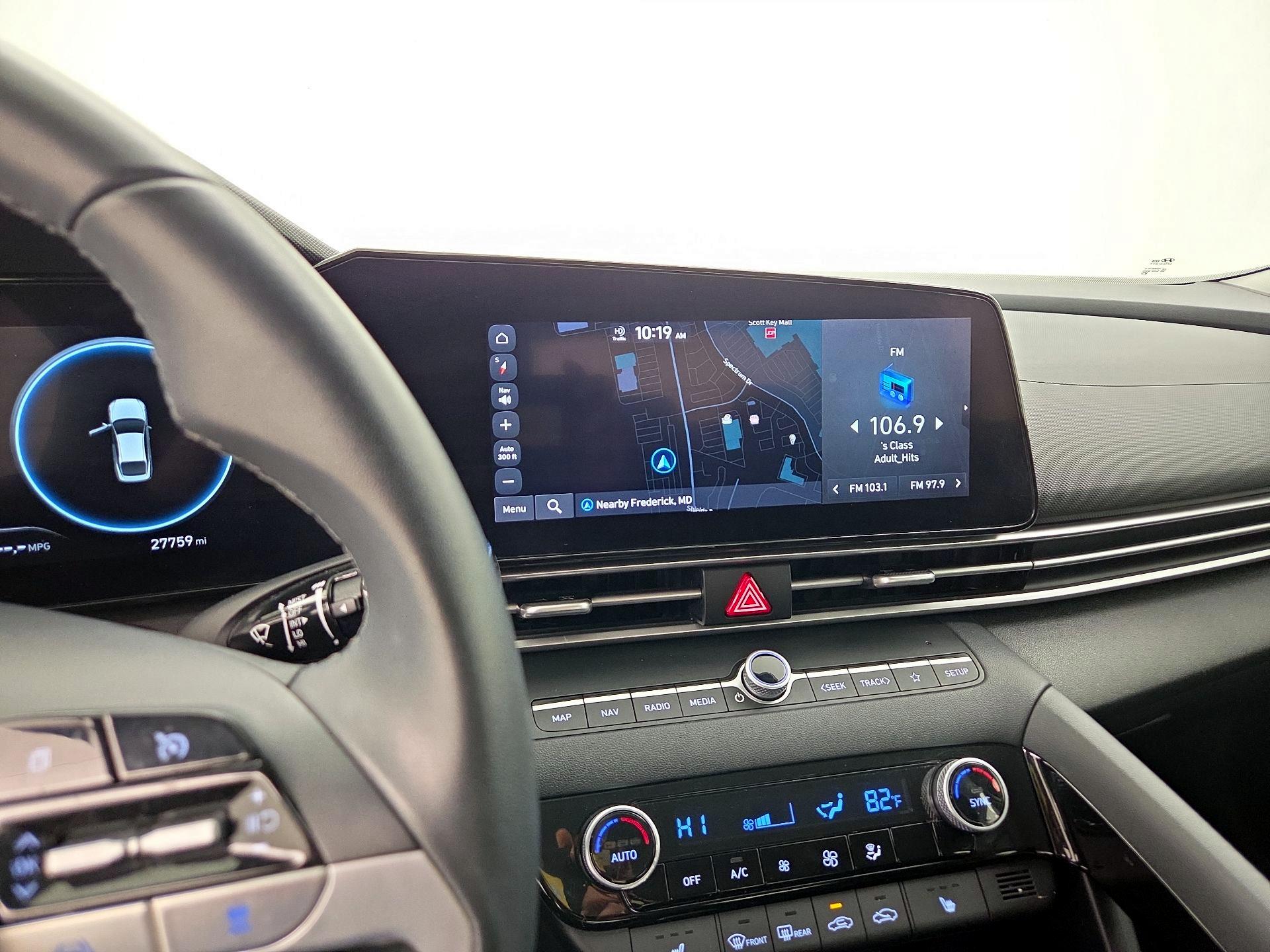 Thumbnail: 2023 Hyundai Elantra - 14