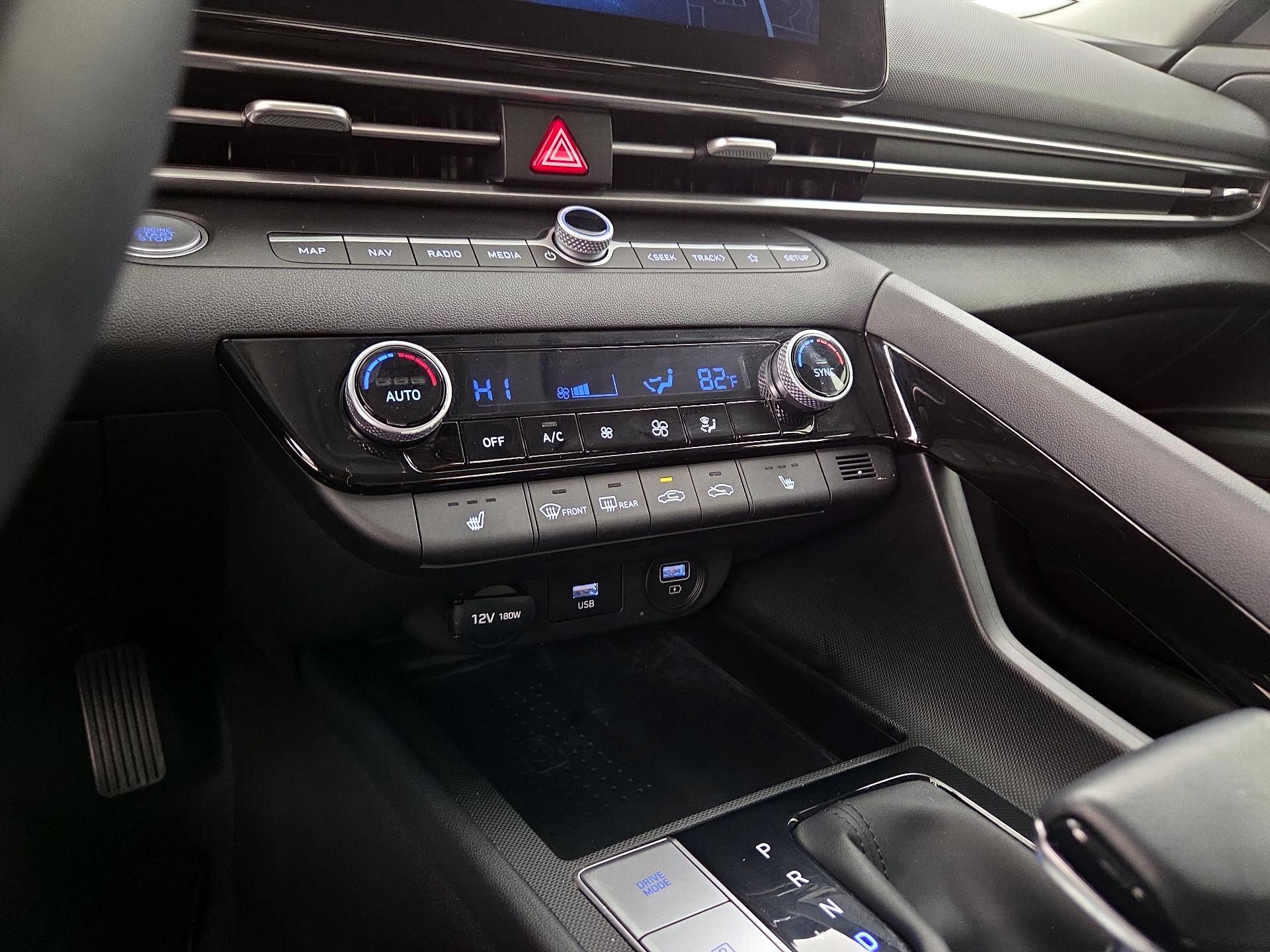 Thumbnail: 2023 Hyundai Elantra - 17