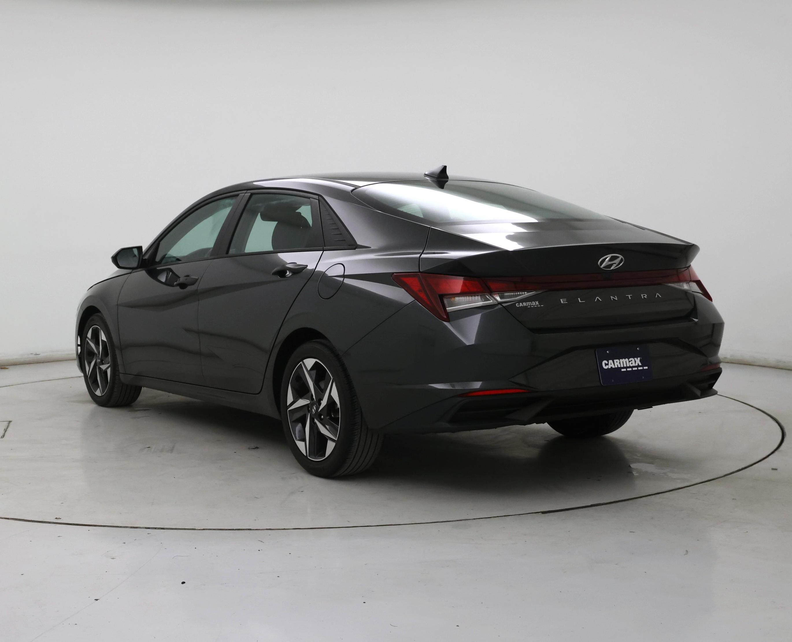 Thumbnail: 2023 Hyundai Elantra - 2