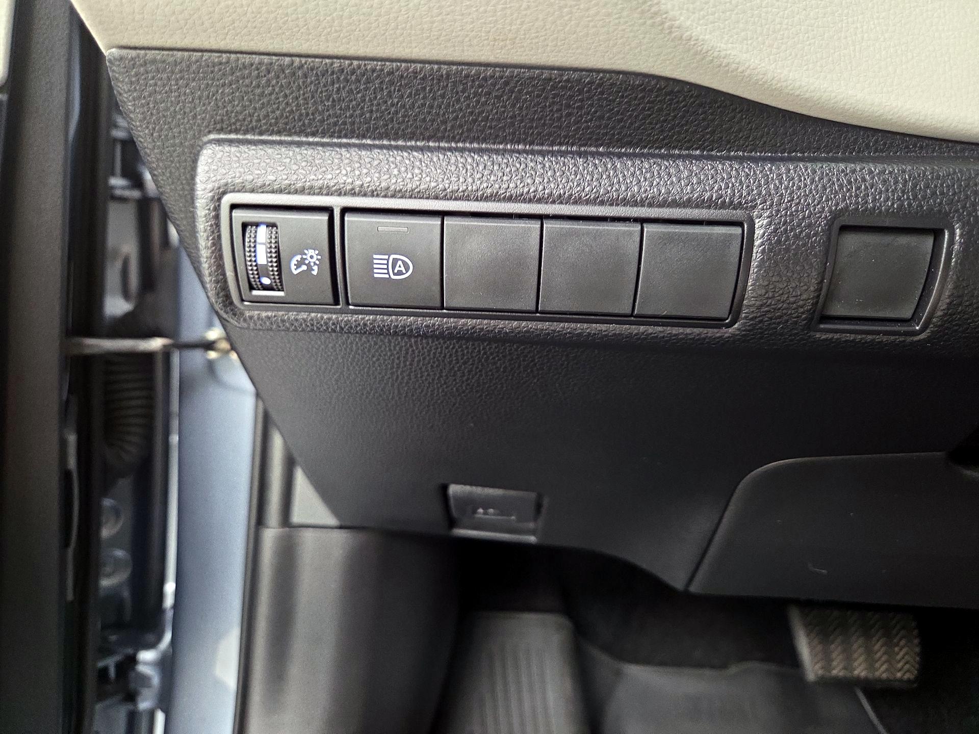 Thumbnail: 2022 Toyota Corolla - 13