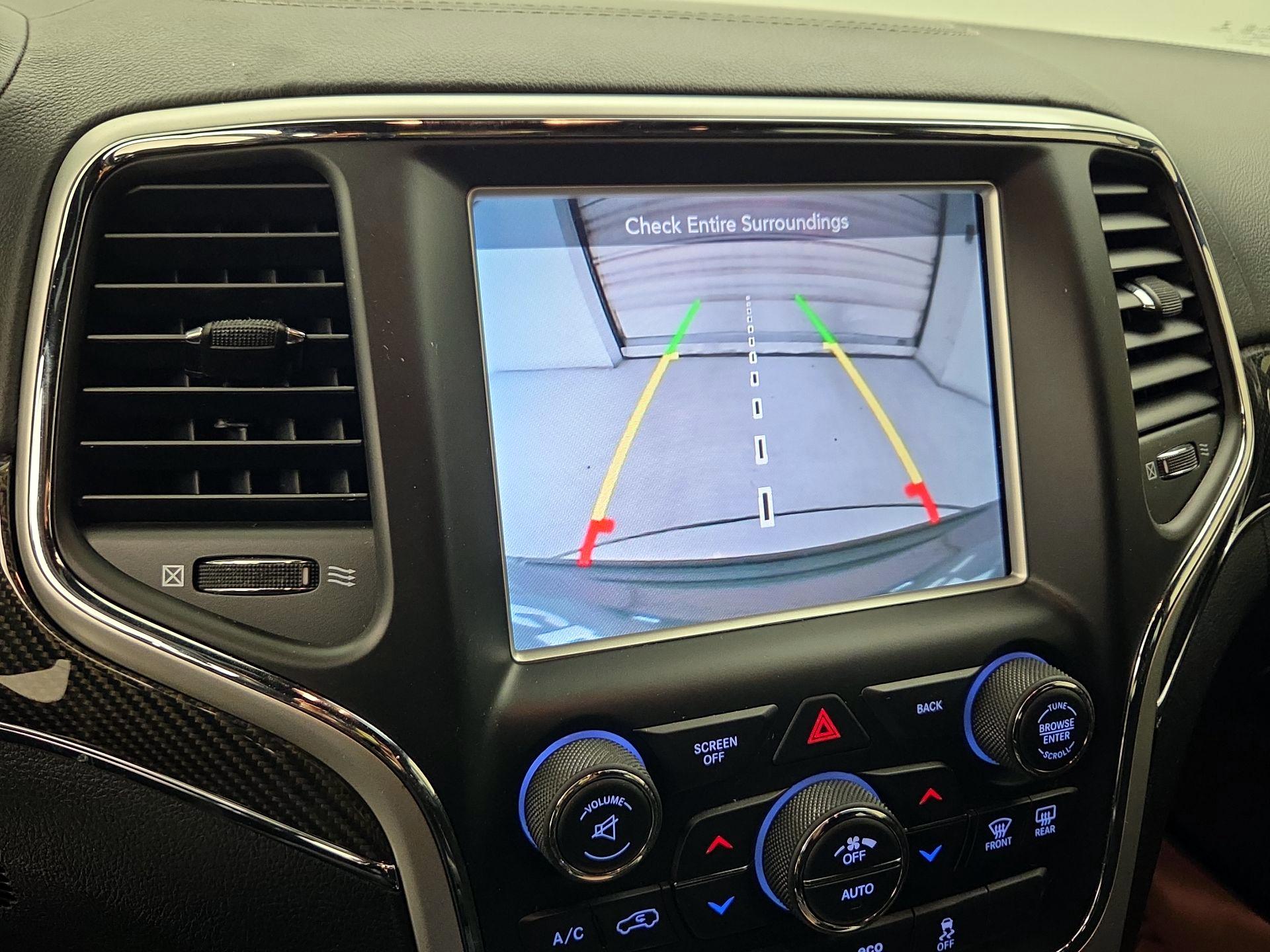 Thumbnail: 2015 Jeep Grand Cherokee - 15