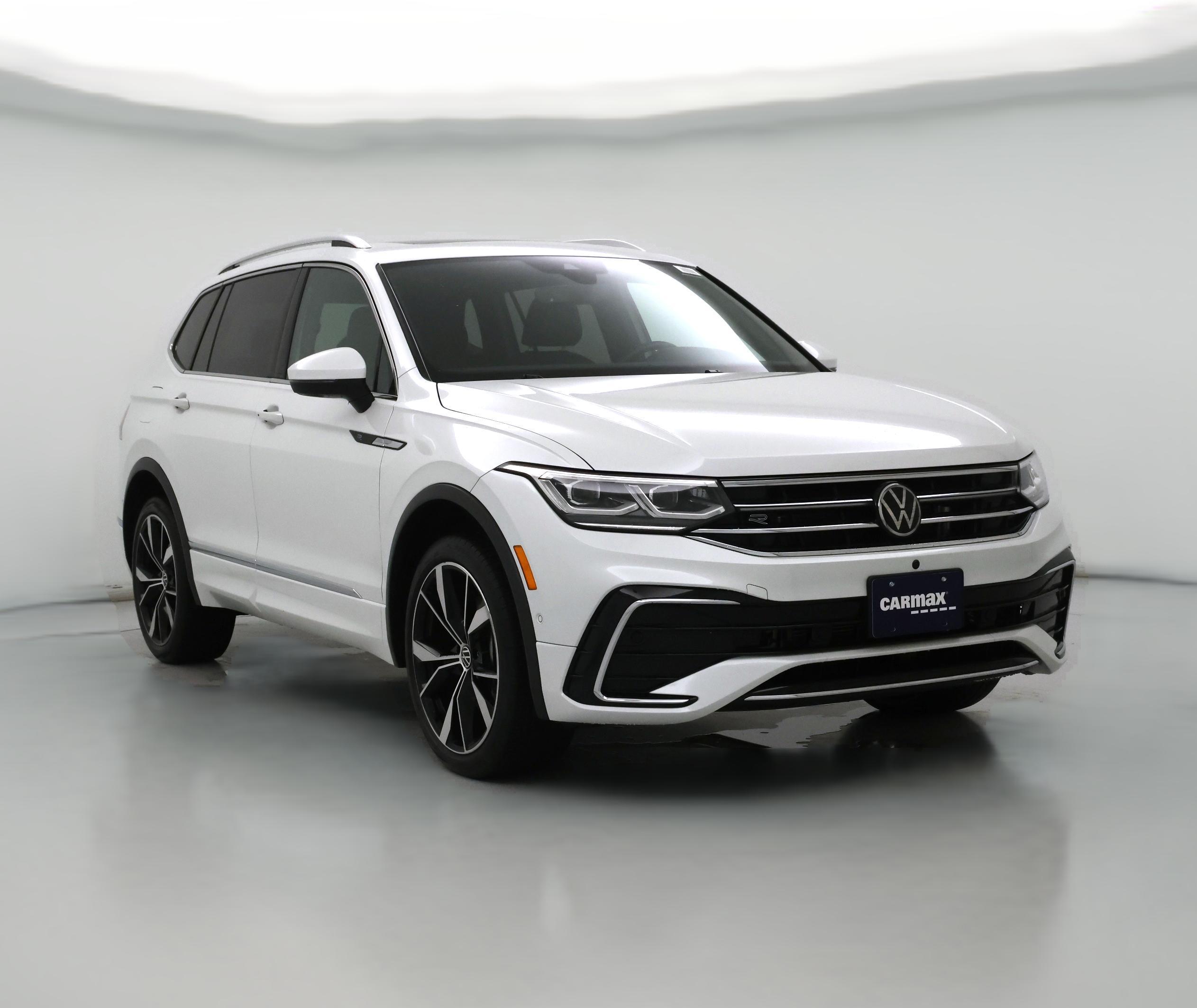Thumbnail: 2022 Volkswagen Tiguan - 1