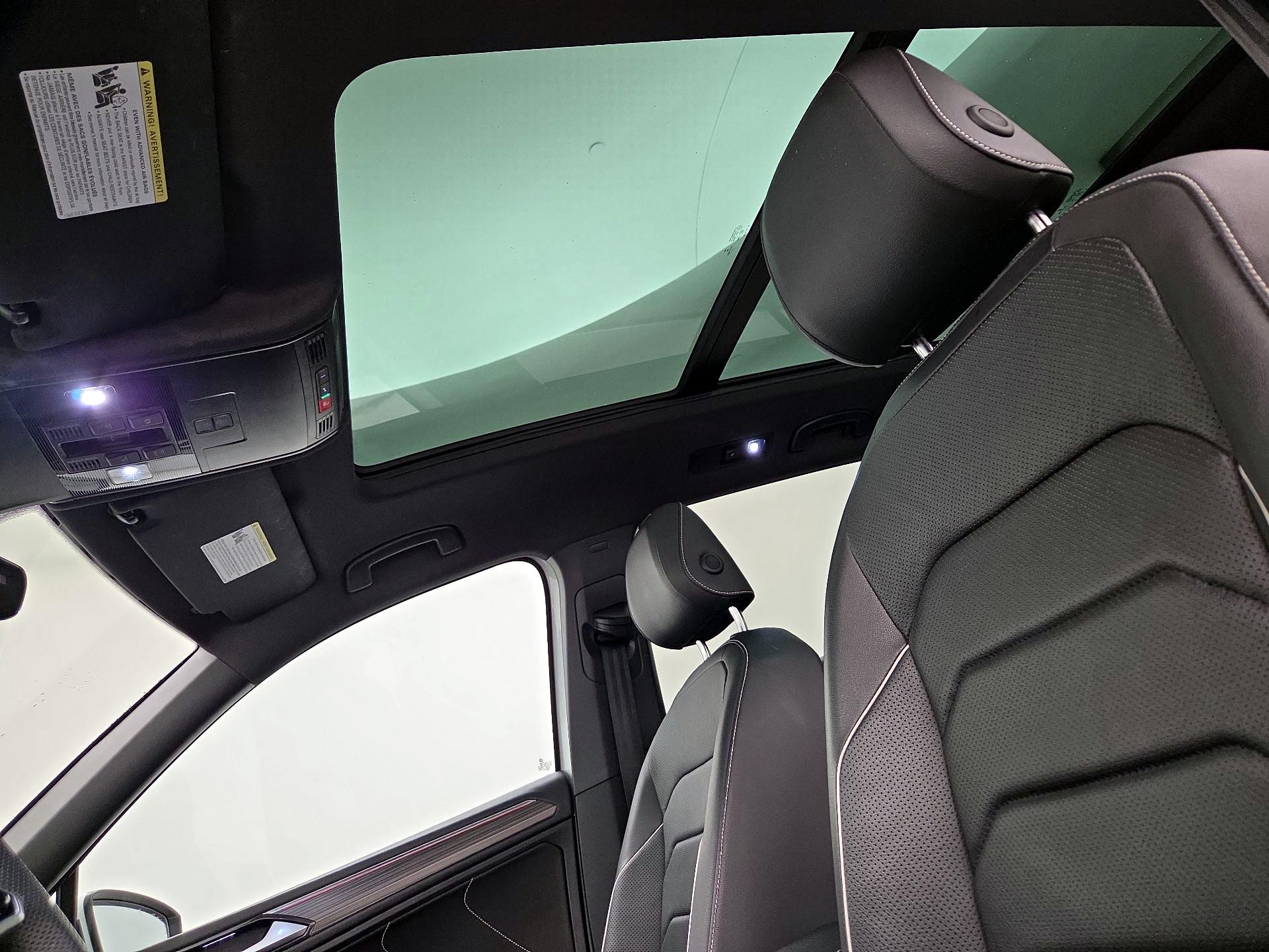 Thumbnail: 2022 Volkswagen Tiguan - 20