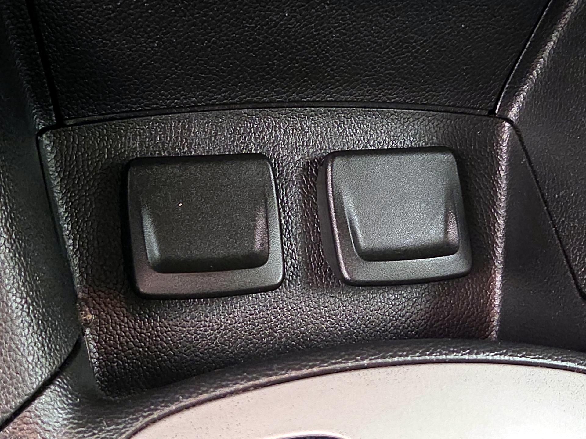 Thumbnail: 2017 Chevrolet Cruze - 17