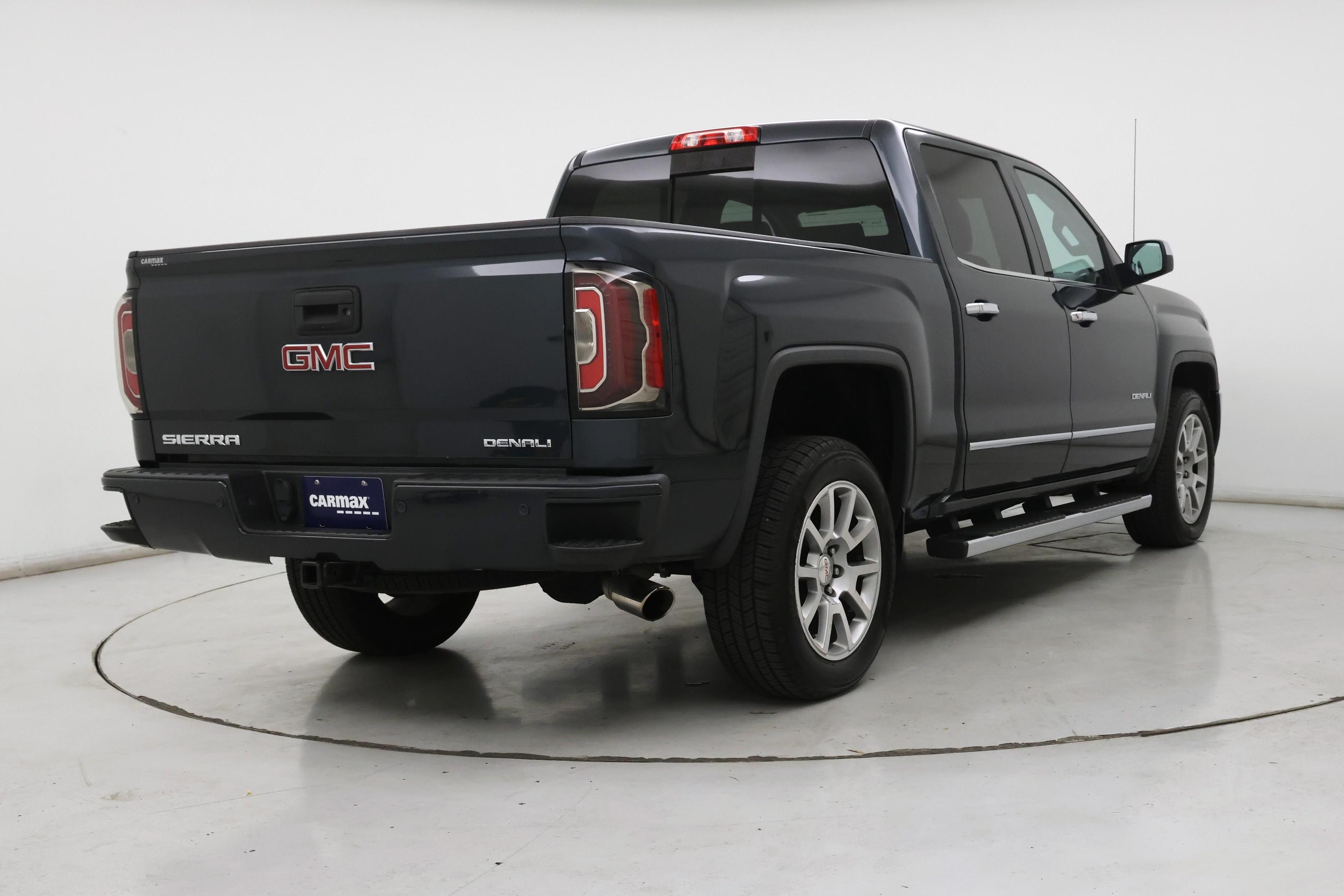 Thumbnail: 2017 GMC Sierra 1500 - 8