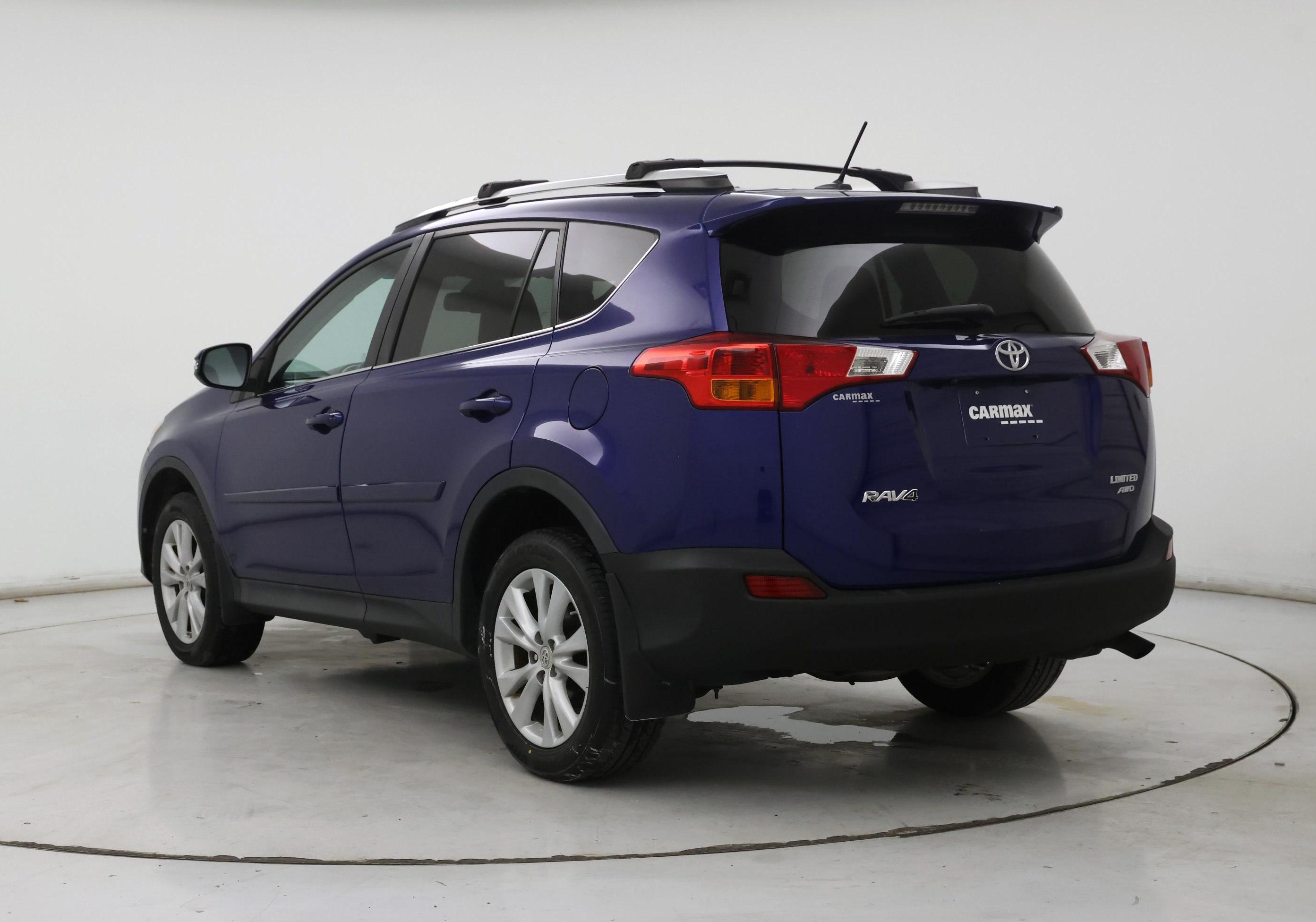 Thumbnail: 2015 Toyota RAV4 - 2