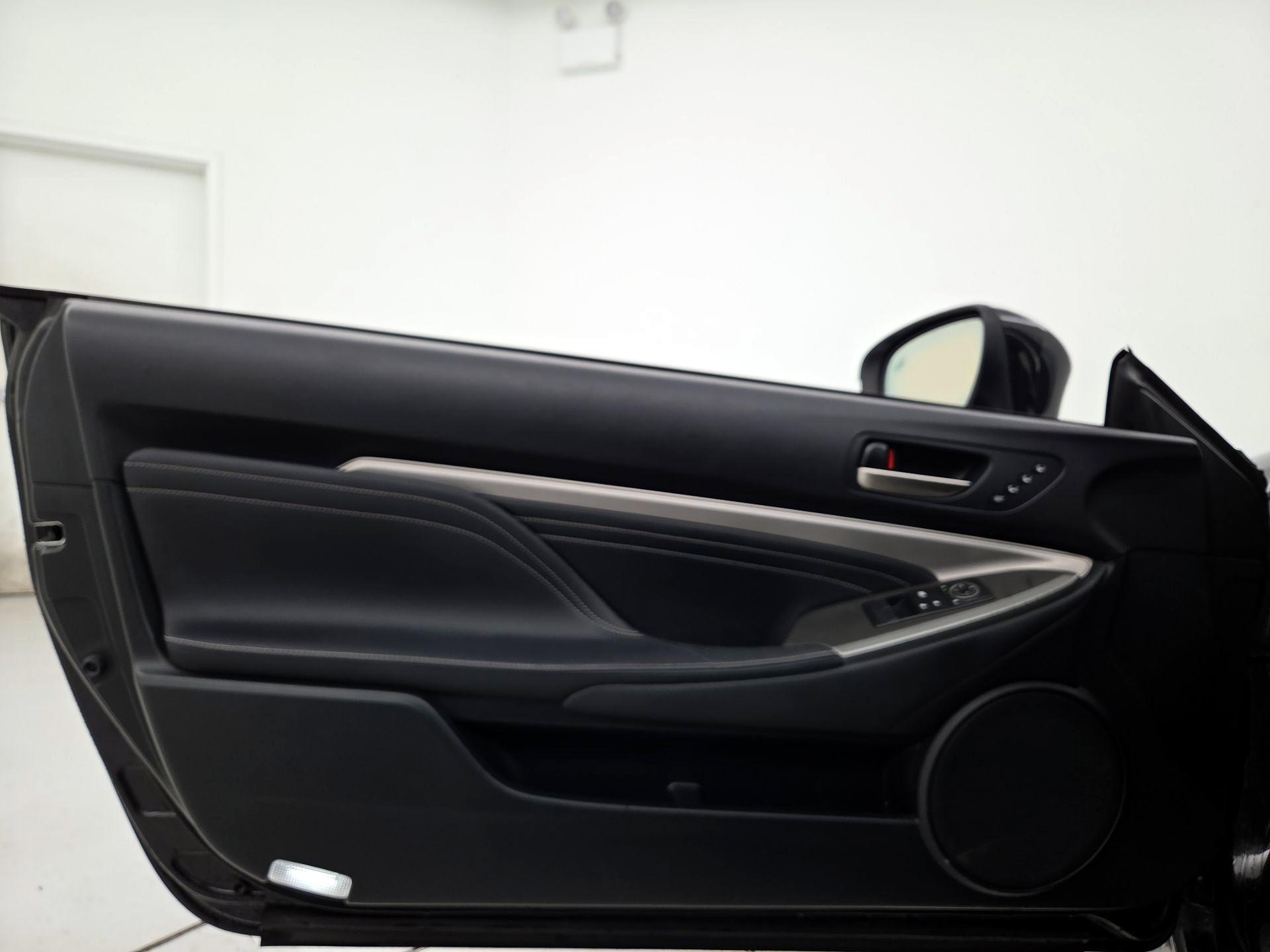 Thumbnail: 2017 Lexus RC - 12