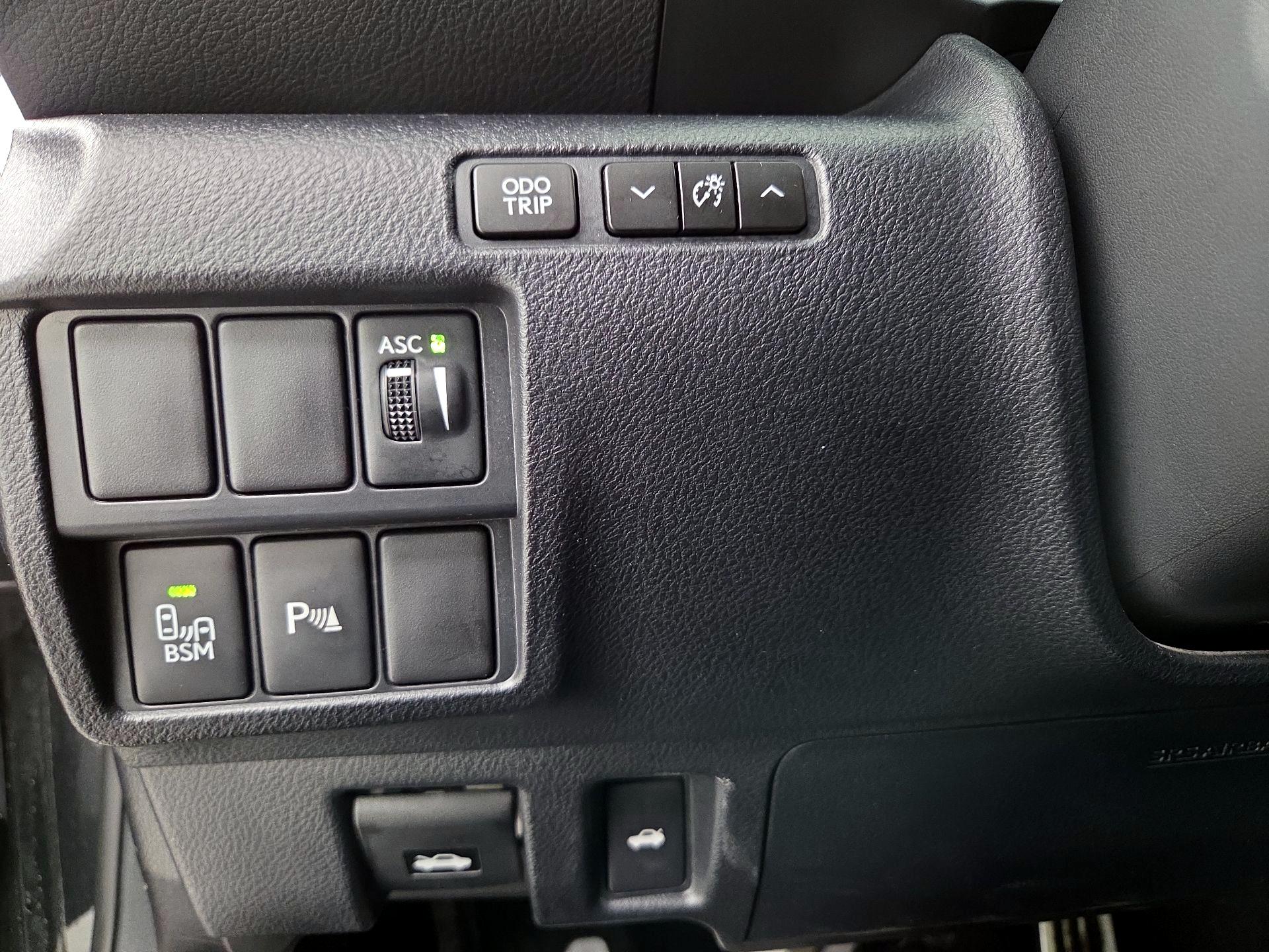 Thumbnail: 2017 Lexus RC - 13