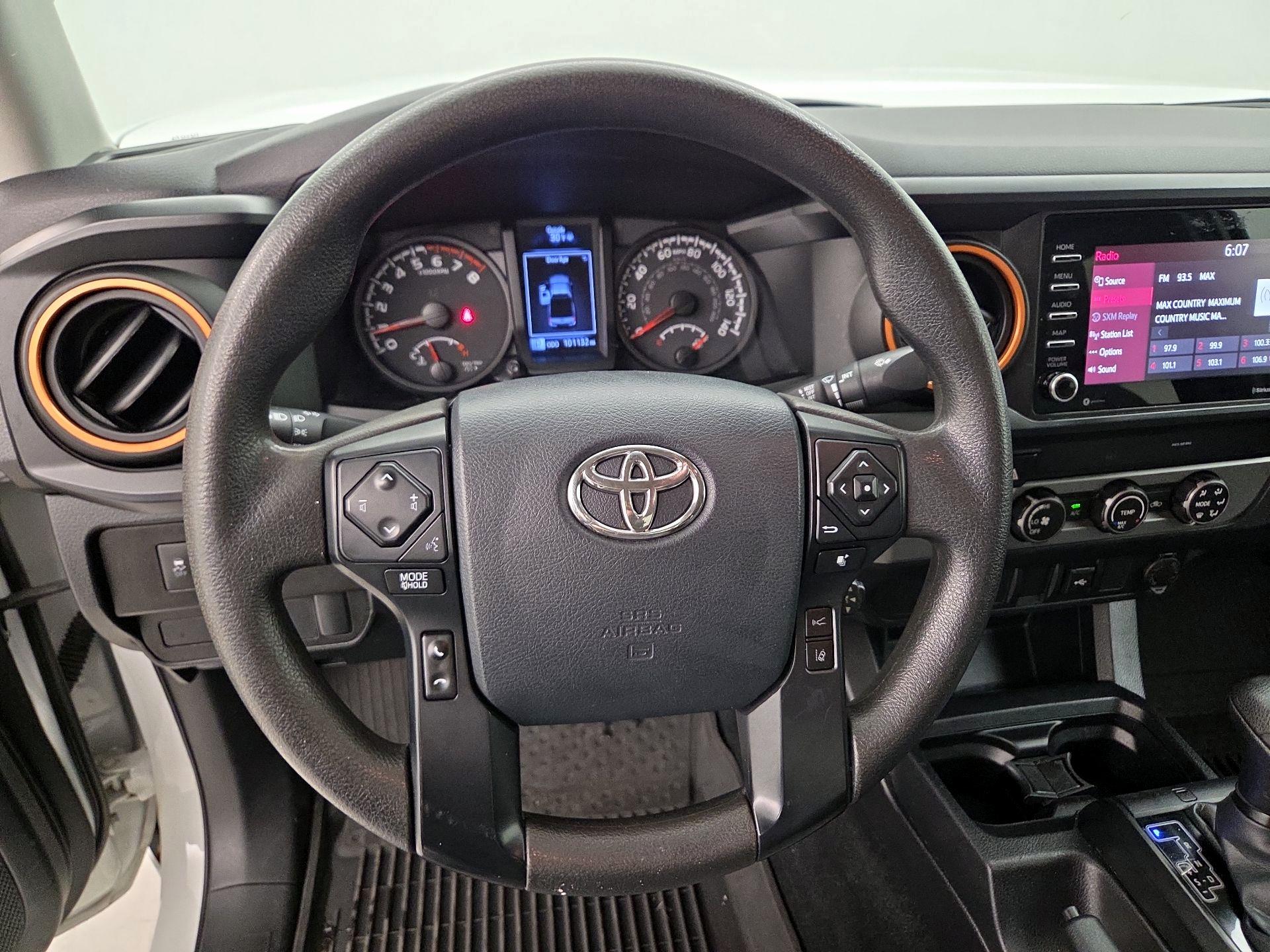 Thumbnail: 2020 Toyota Tacoma - 10