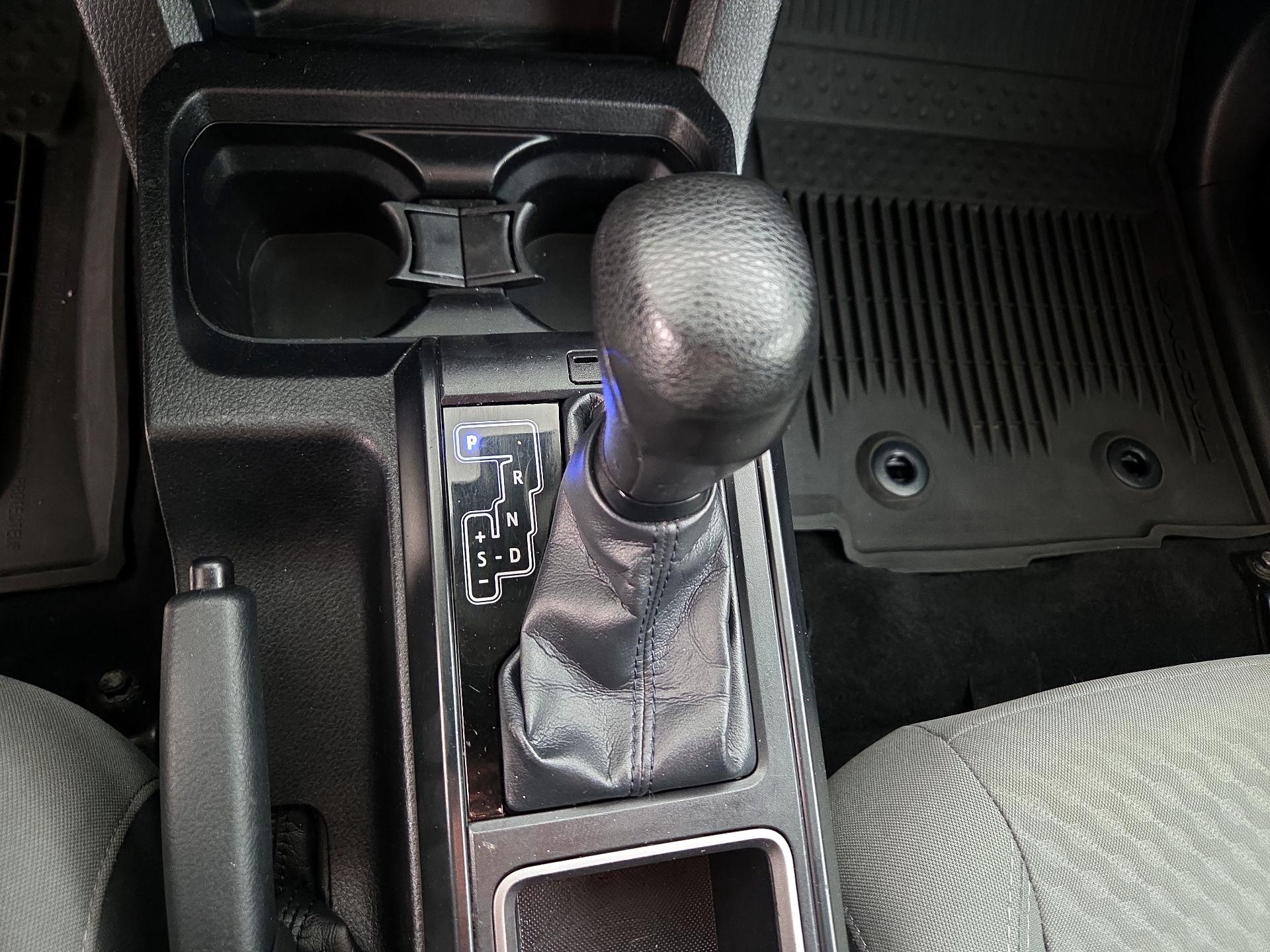 Thumbnail: 2020 Toyota Tacoma - 17