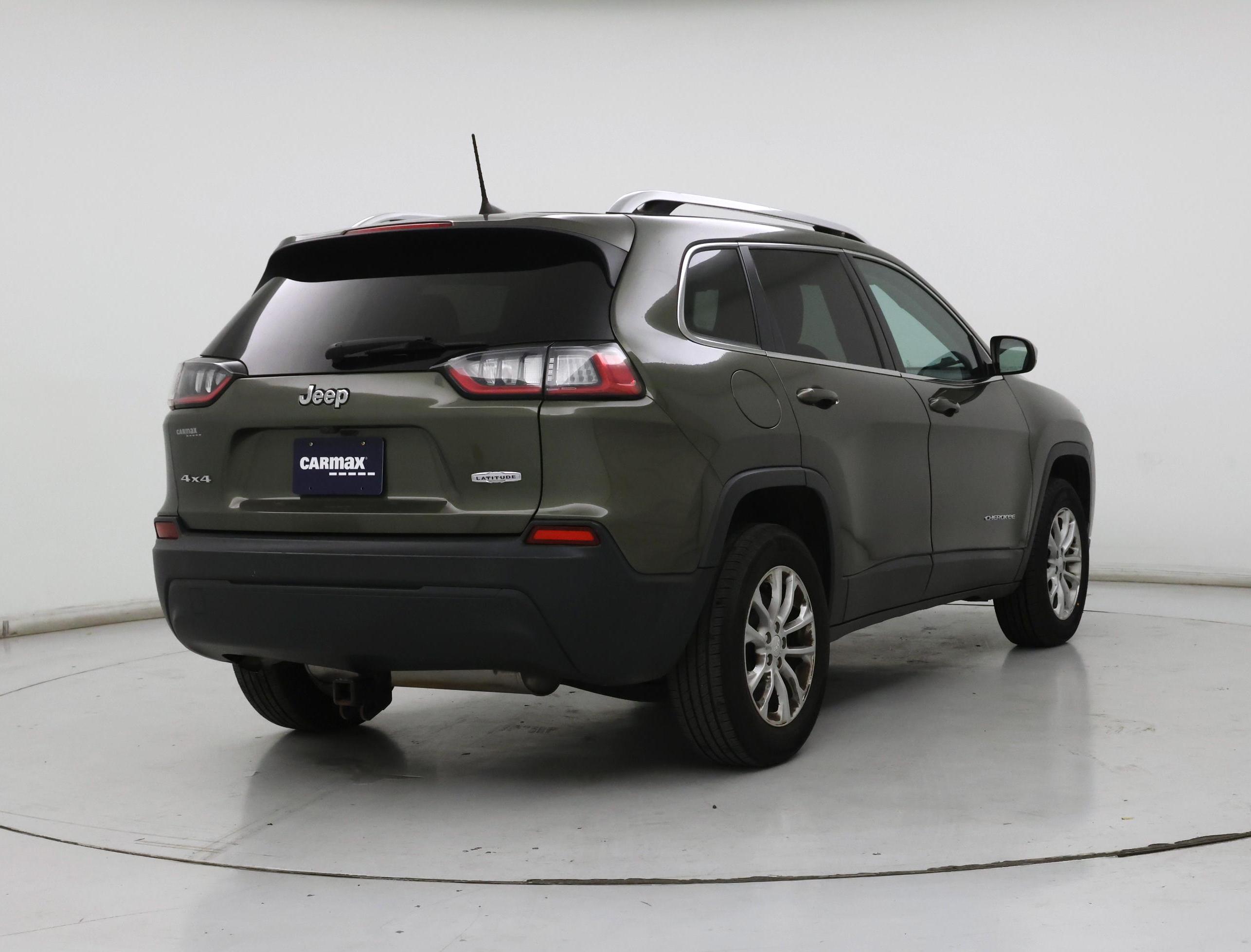 Thumbnail: 2019 Jeep Cherokee - 8