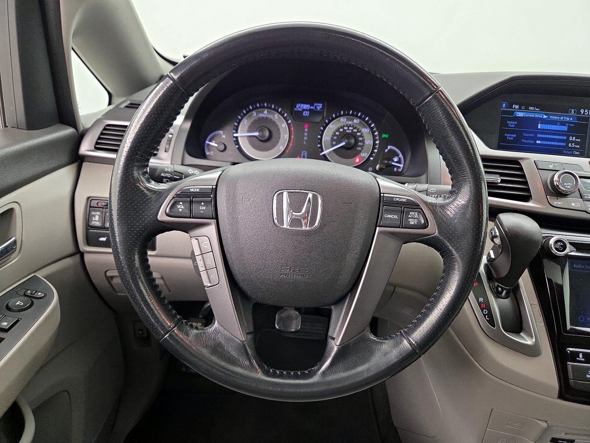 Thumbnail: 2014 Honda Odyssey - 10