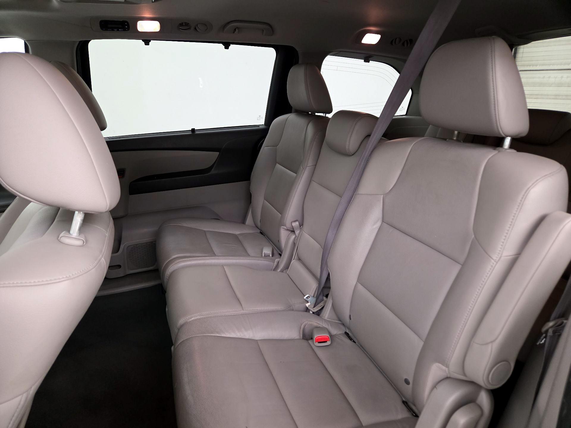 Thumbnail: 2014 Honda Odyssey - 20