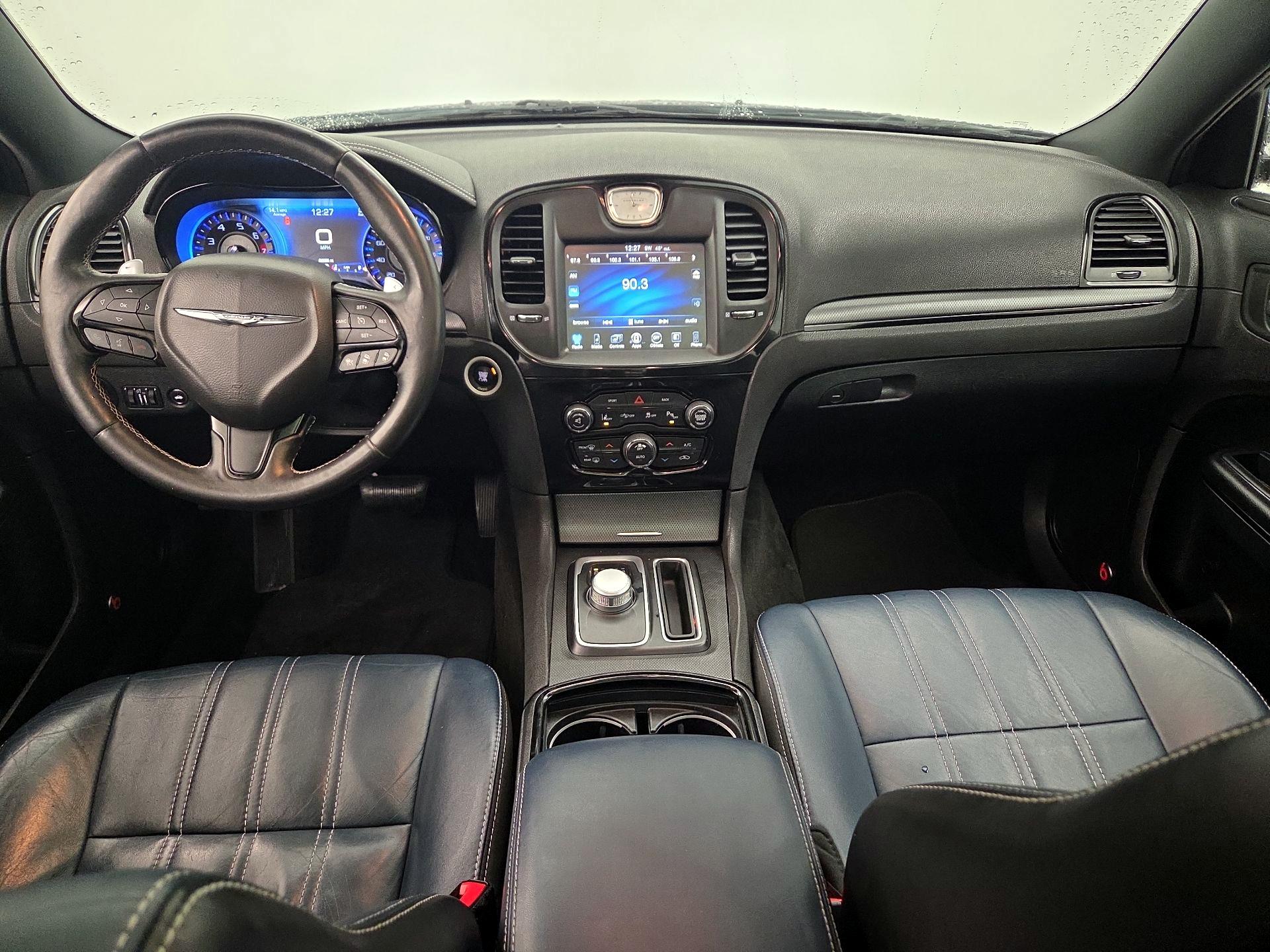 Thumbnail: 2016 Chrysler 300 - 9