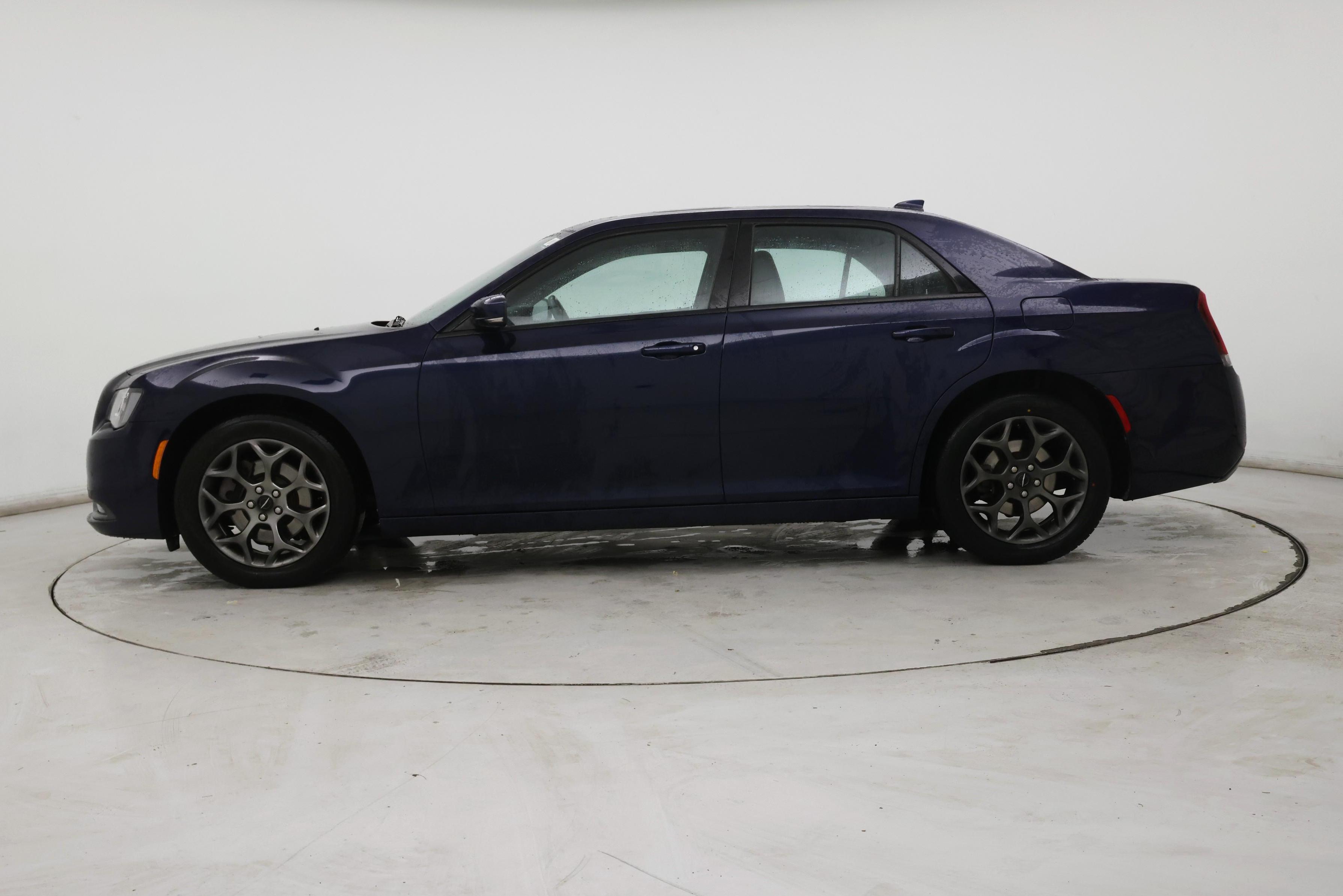 Thumbnail: 2016 Chrysler 300 - 3