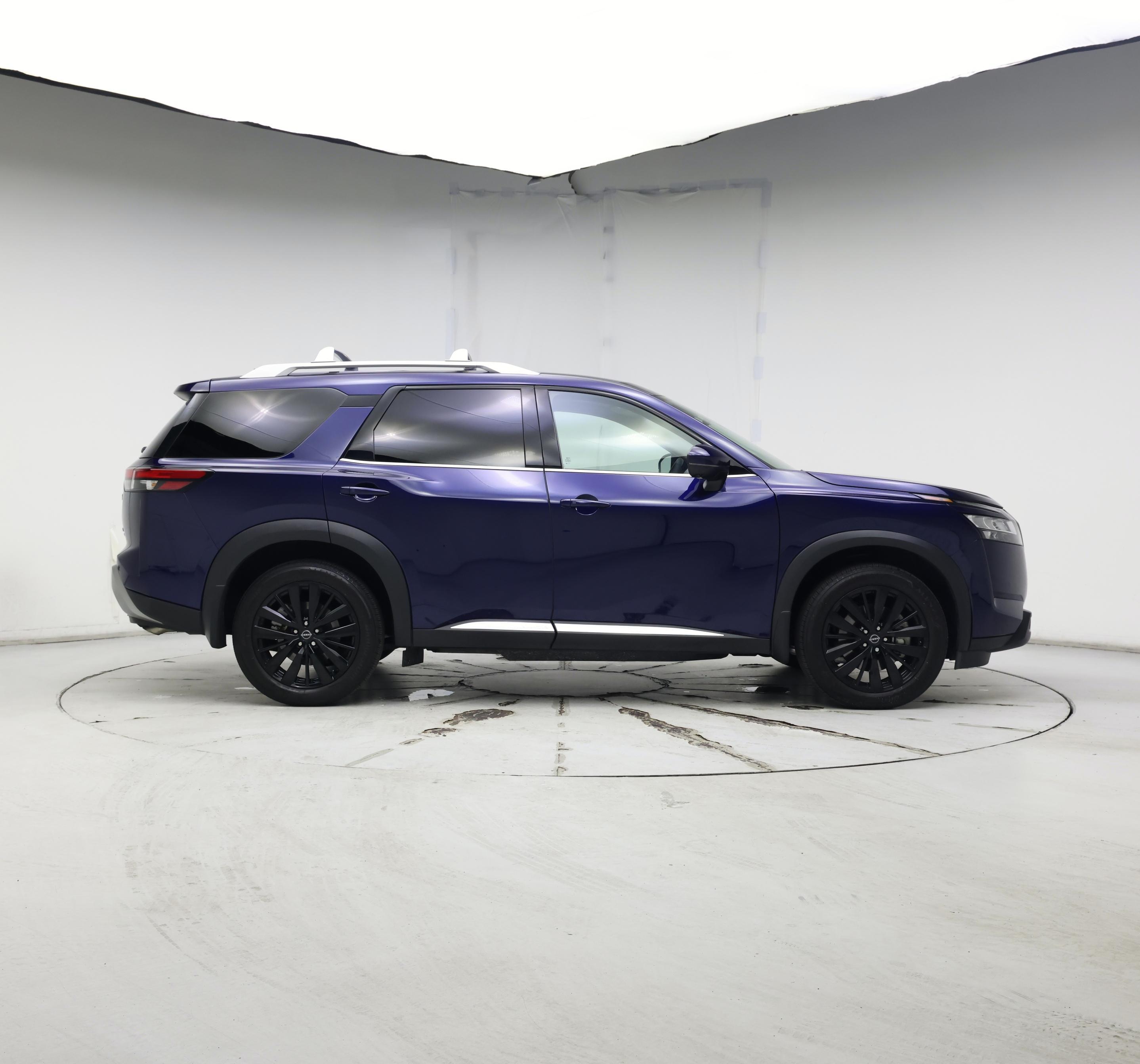 Thumbnail: 2024 Nissan Pathfinder - 7