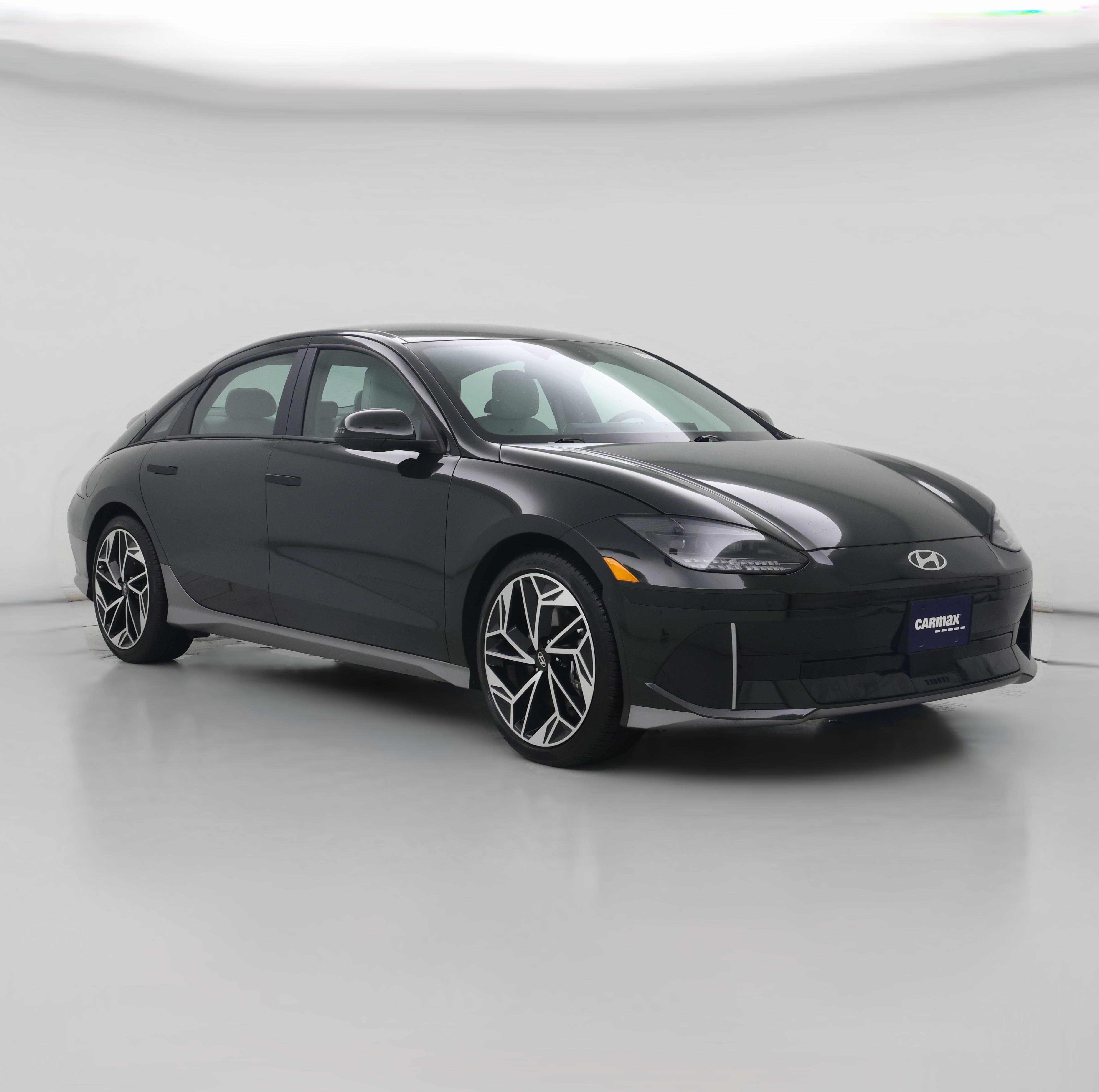 Thumbnail: 2023 Hyundai Ioniq 6 - 1