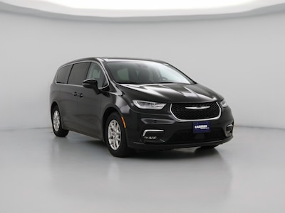 2023 Chrysler Pacifica Touring L -
                  Overland Park, KS