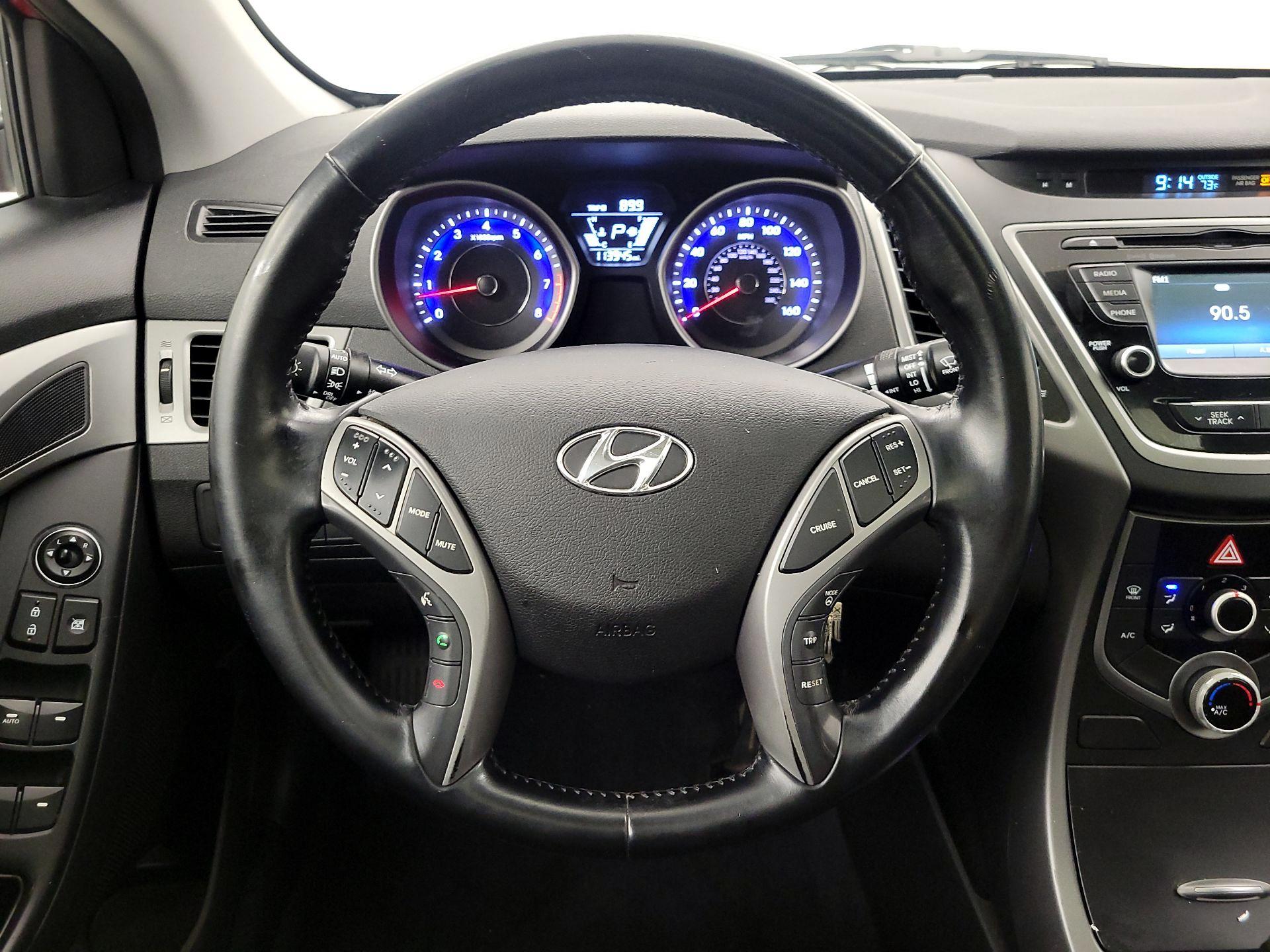 Thumbnail: 2015 Hyundai Elantra - 10