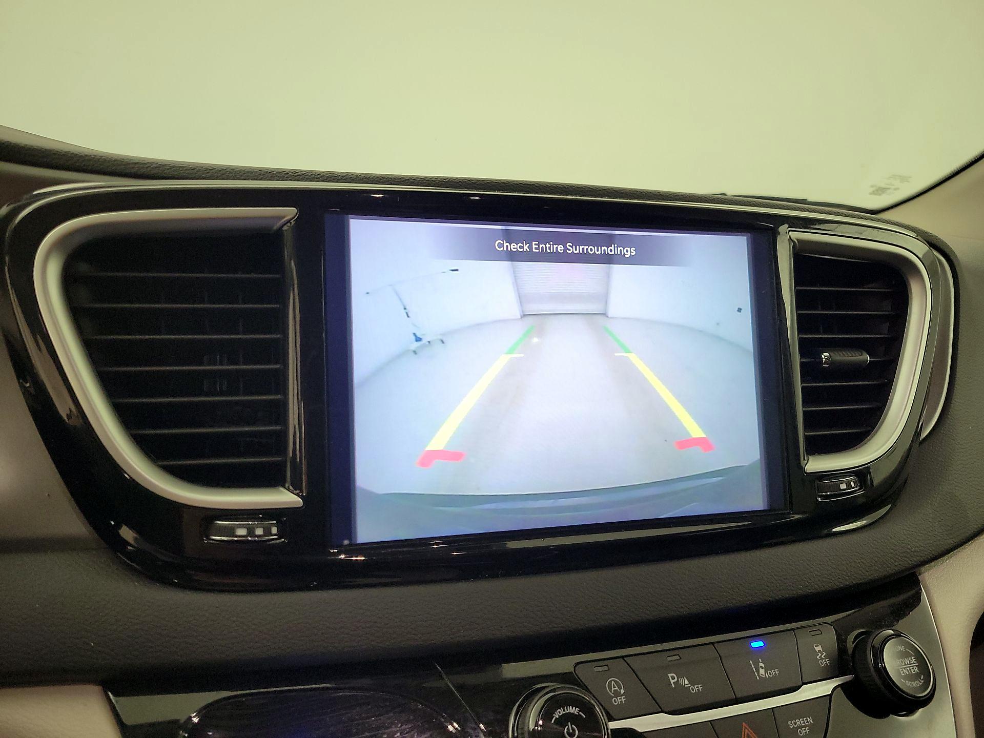 Thumbnail: 2023 Chrysler Pacifica - 14