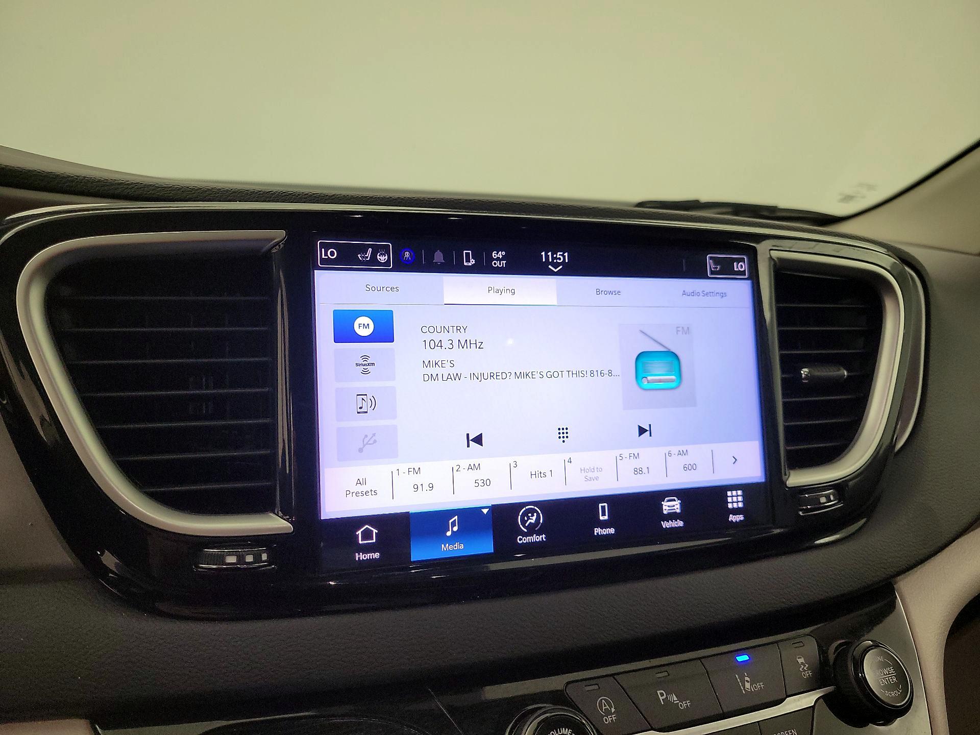 Thumbnail: 2023 Chrysler Pacifica - 15