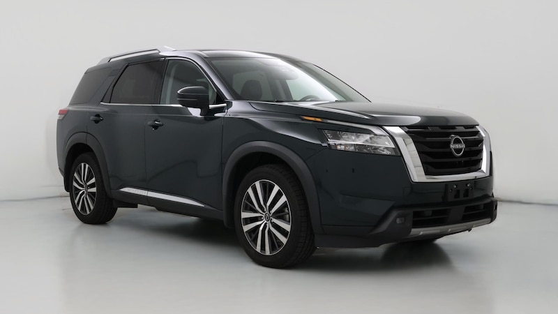 2022 Nissan Pathfinder Platinum Hero Image