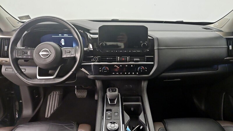 2022 Nissan Pathfinder Platinum 9
