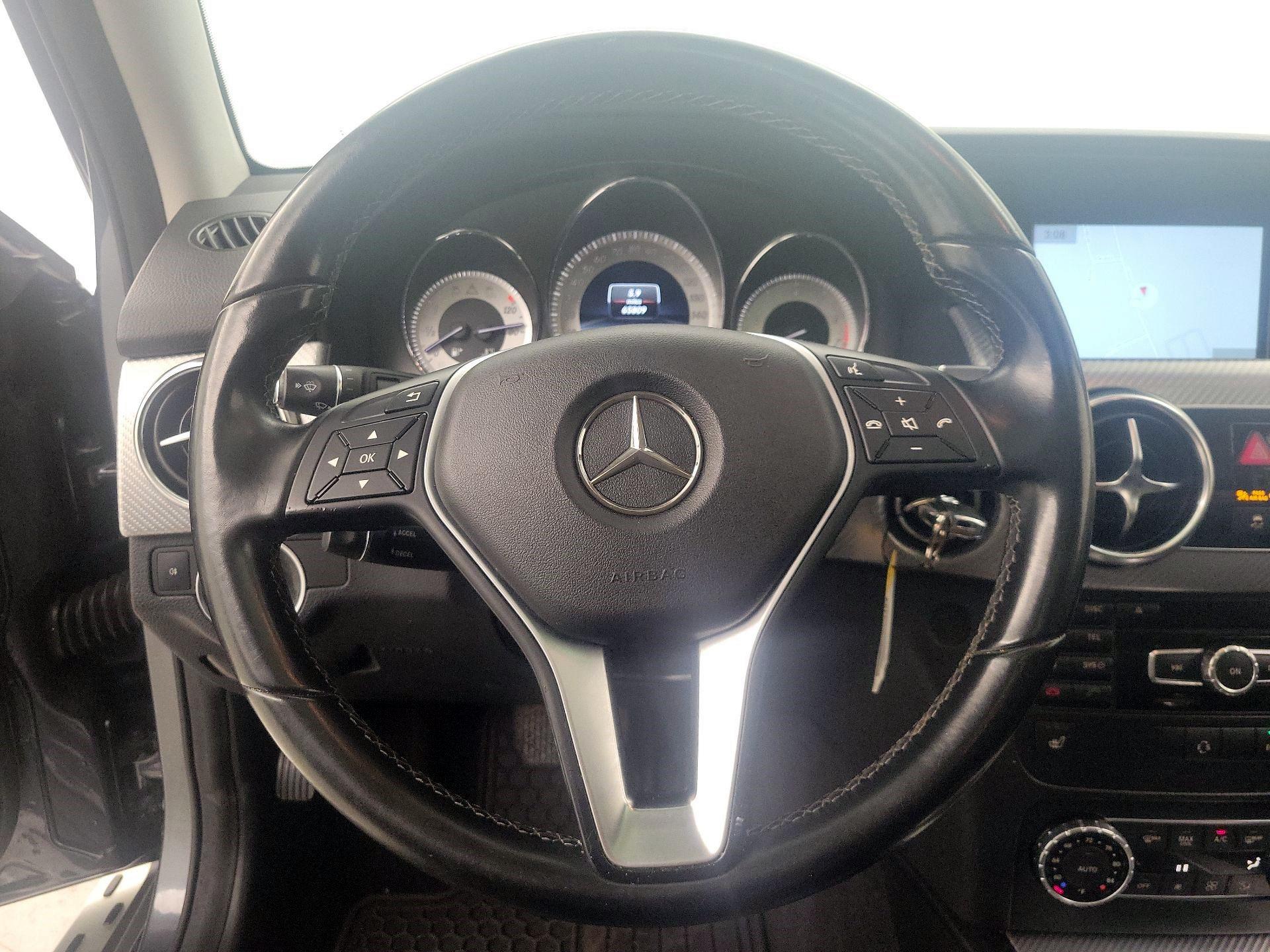 Thumbnail: 2015 Mercedes-Benz GLK - 10