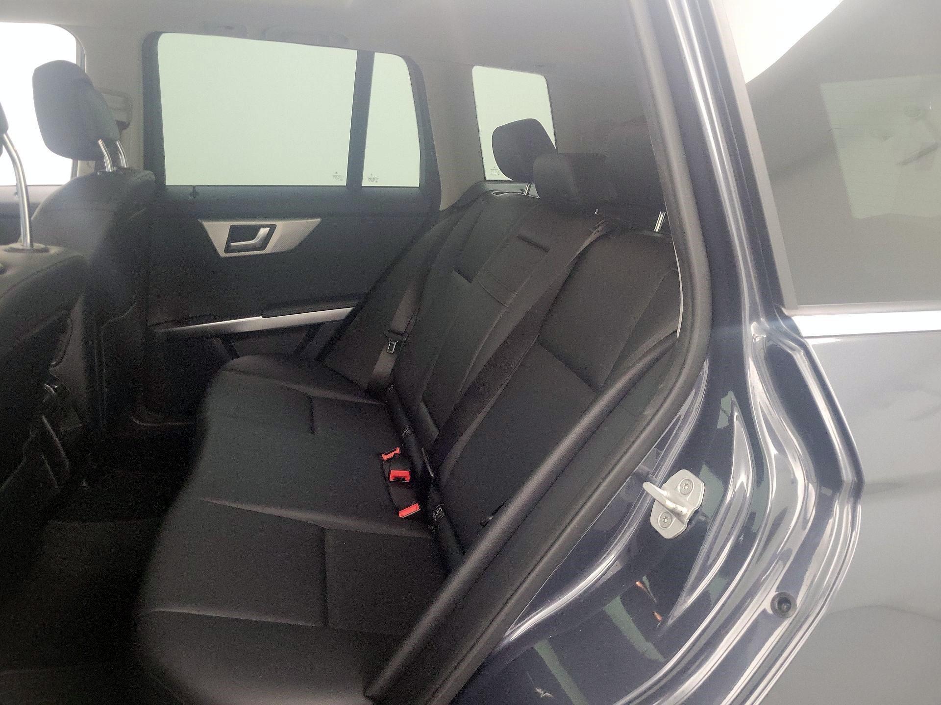 Thumbnail: 2015 Mercedes-Benz GLK - 20