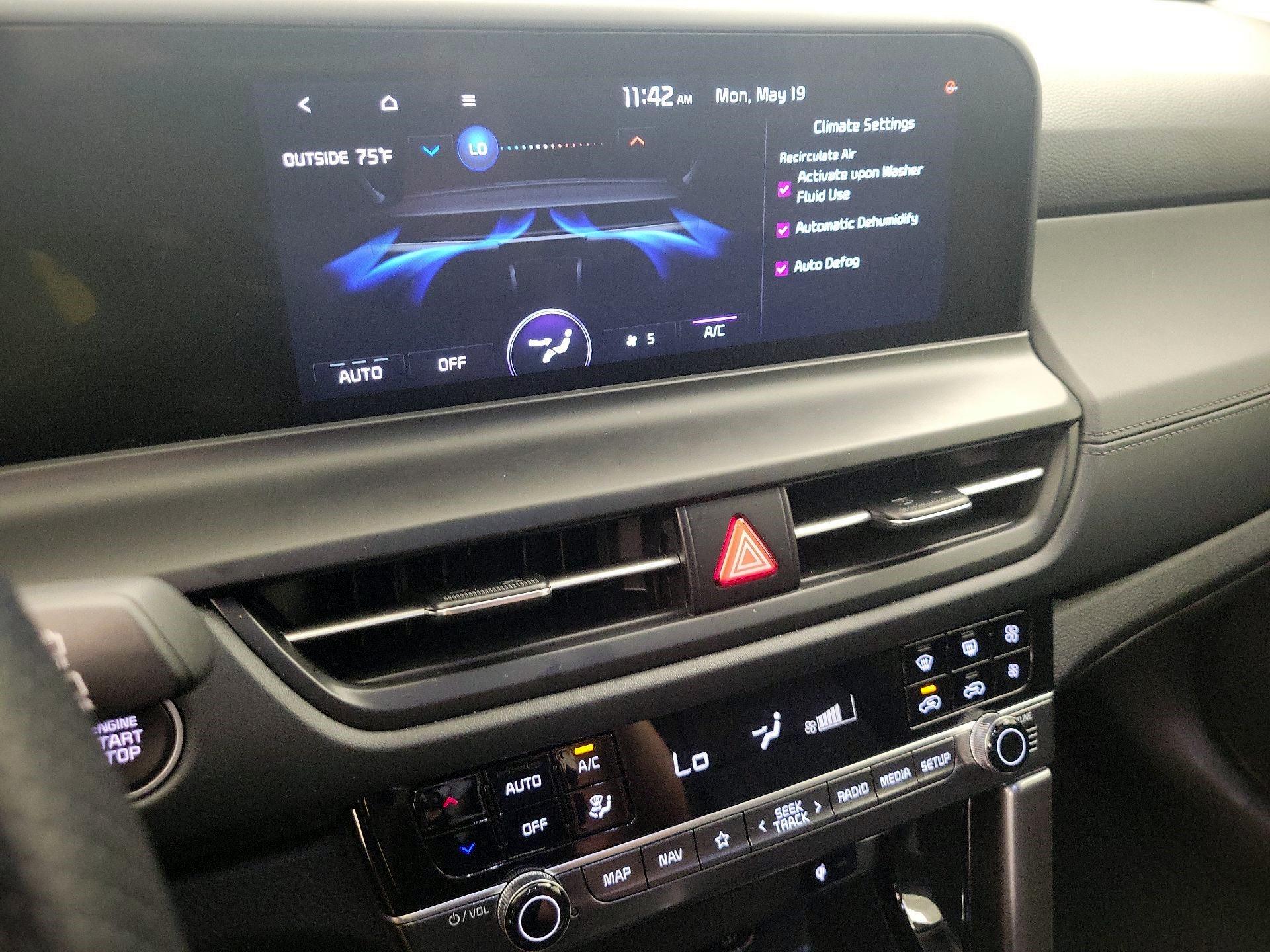 Thumbnail: 2024 Kia Seltos - 17