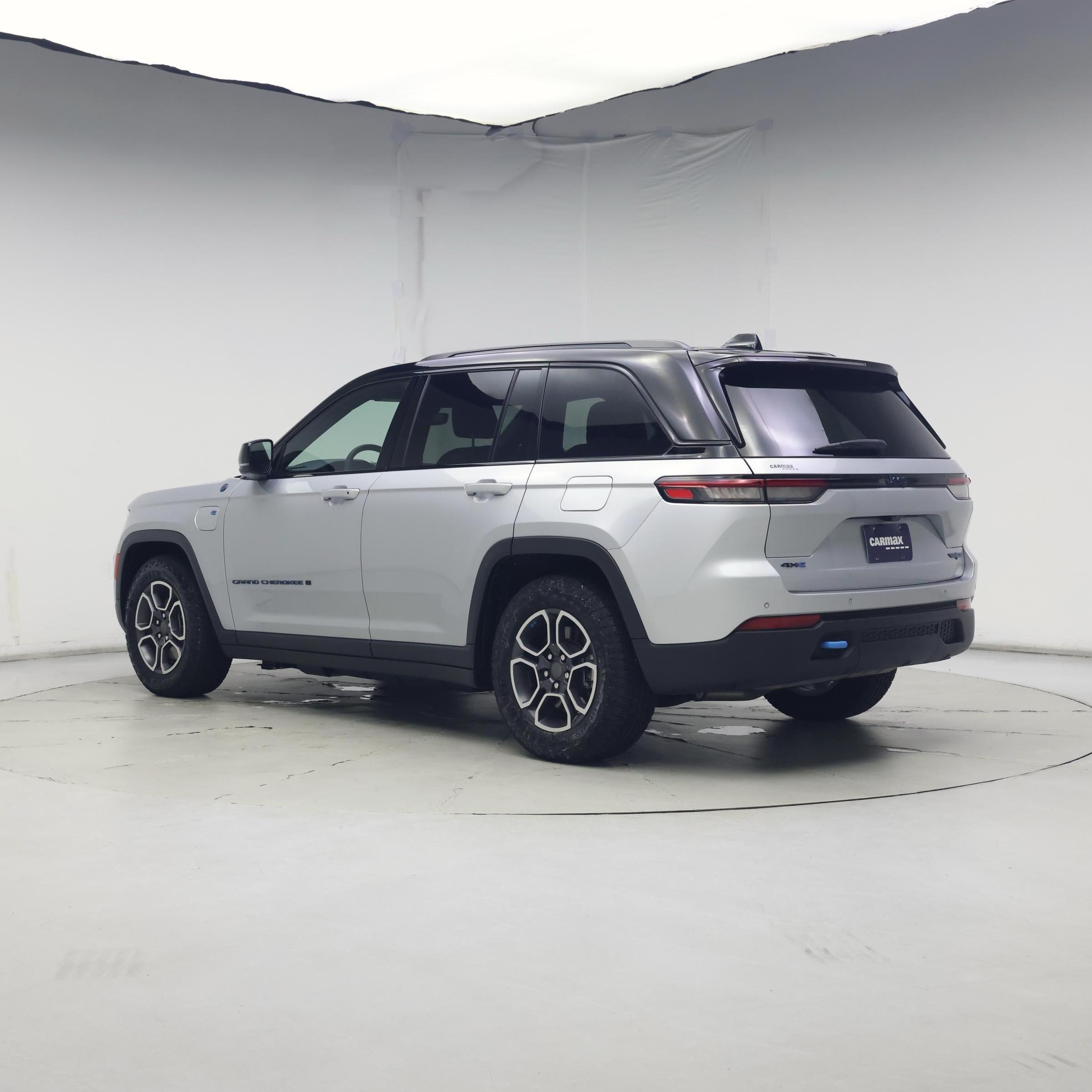 Thumbnail: 2023 Jeep Grand Cherokee - 2