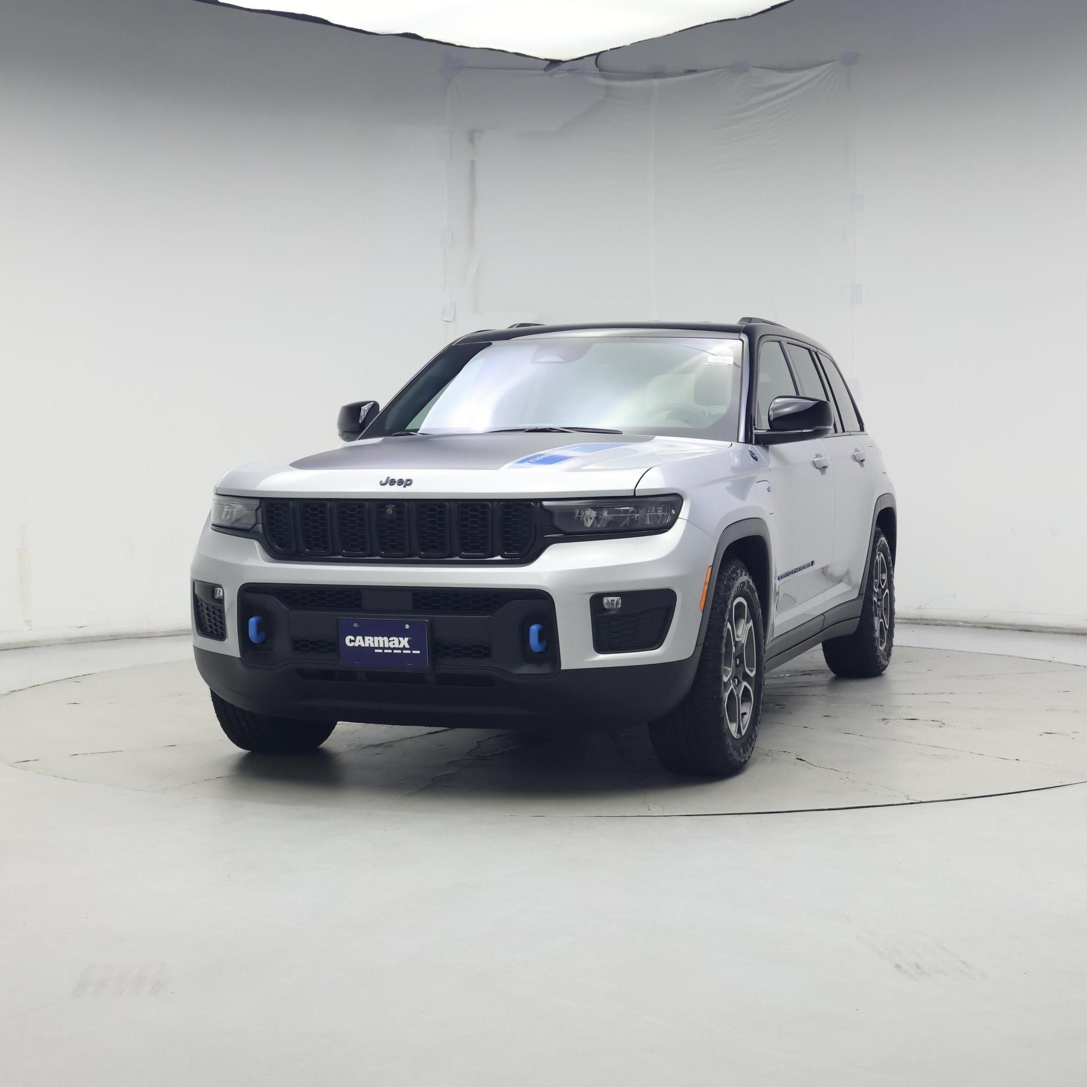 Thumbnail: 2023 Jeep Grand Cherokee - 4