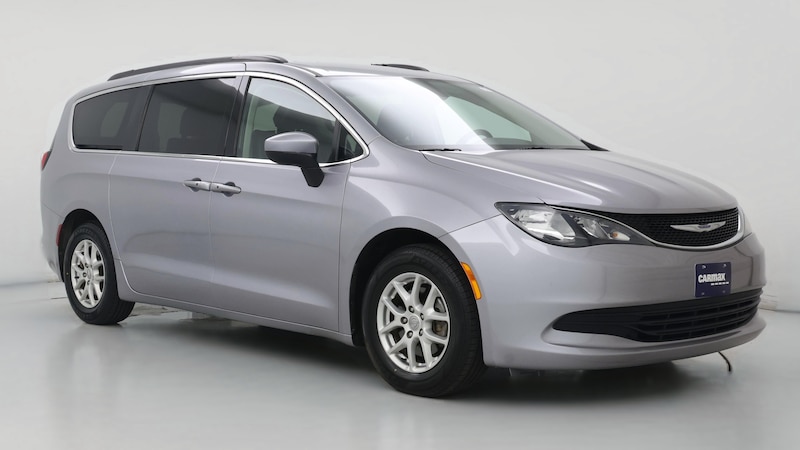 2020 Chrysler Voyager LXi Hero Image
